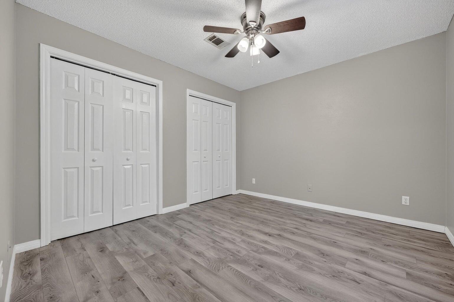 MARINERS COVE - Residential Lease