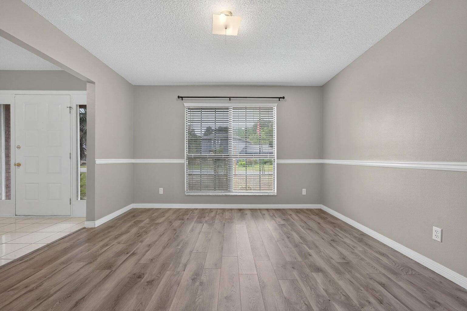 MARINERS COVE - Residential Lease