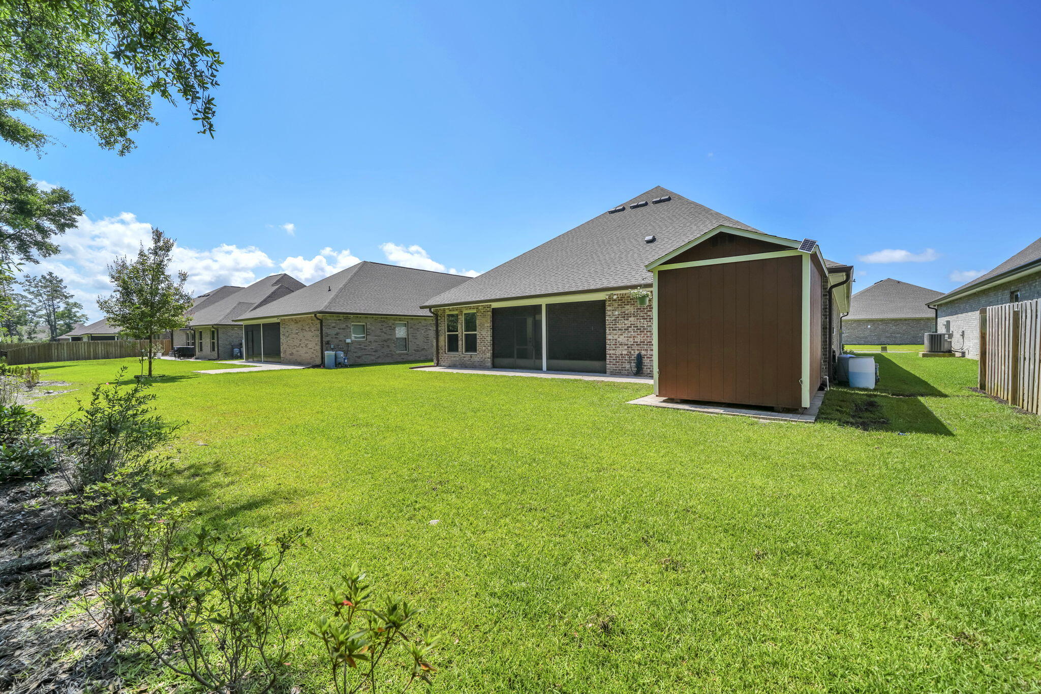 HAMMOCK BAY - STARBURST - Residential