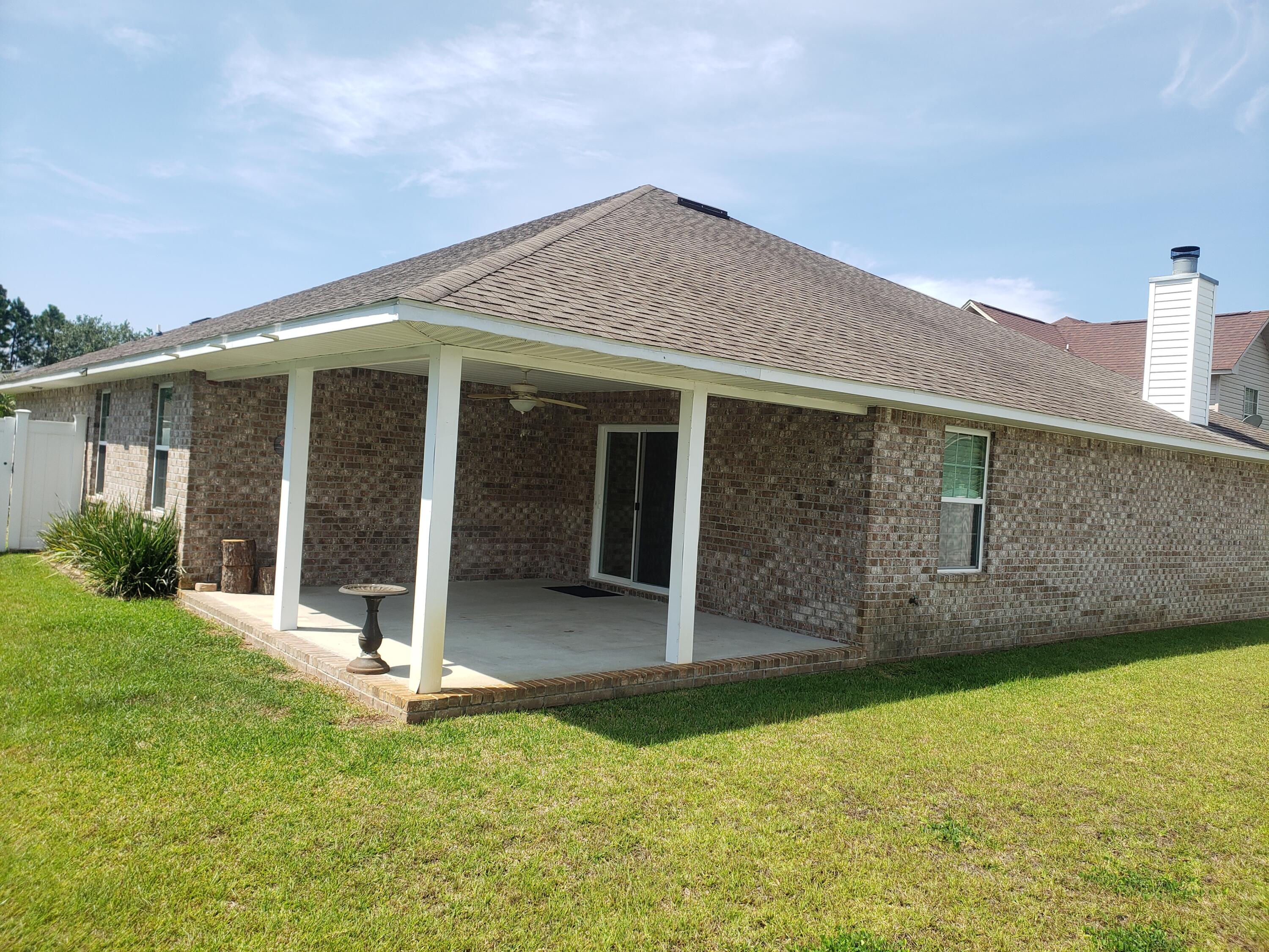 SOUND HAMMOCK - Residential Lease