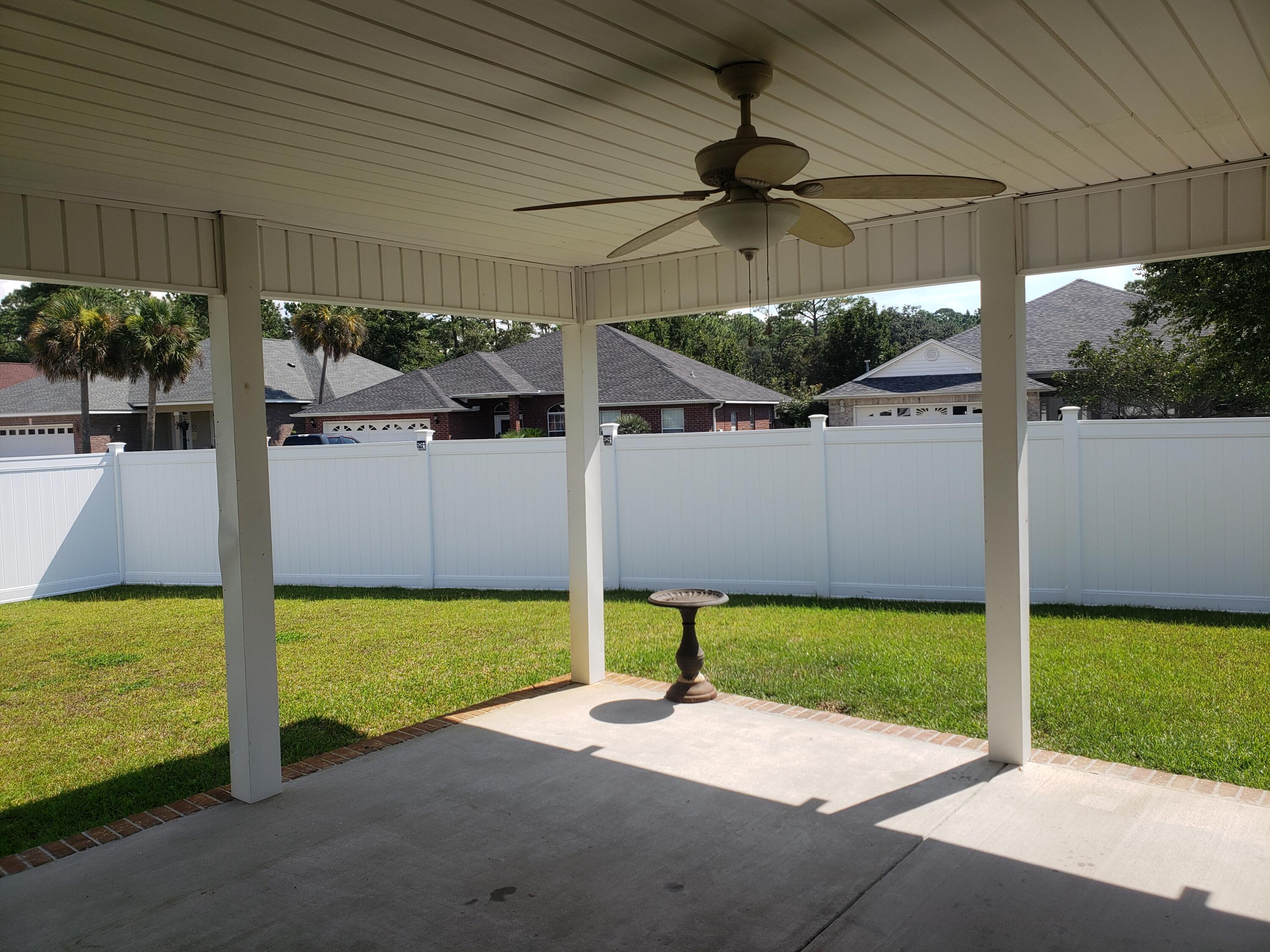 SOUND HAMMOCK - Residential Lease