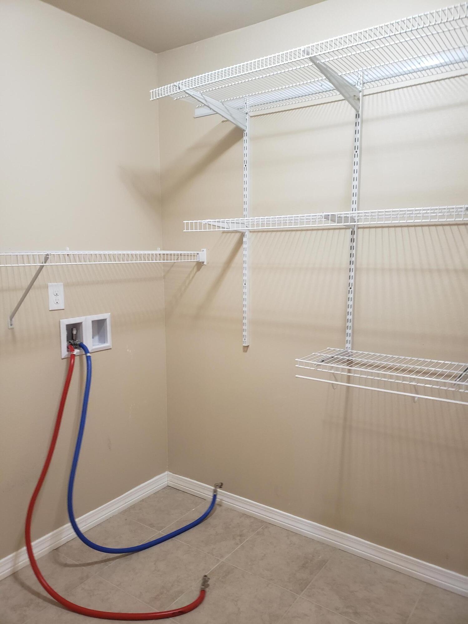 SOUND HAMMOCK - Residential Lease