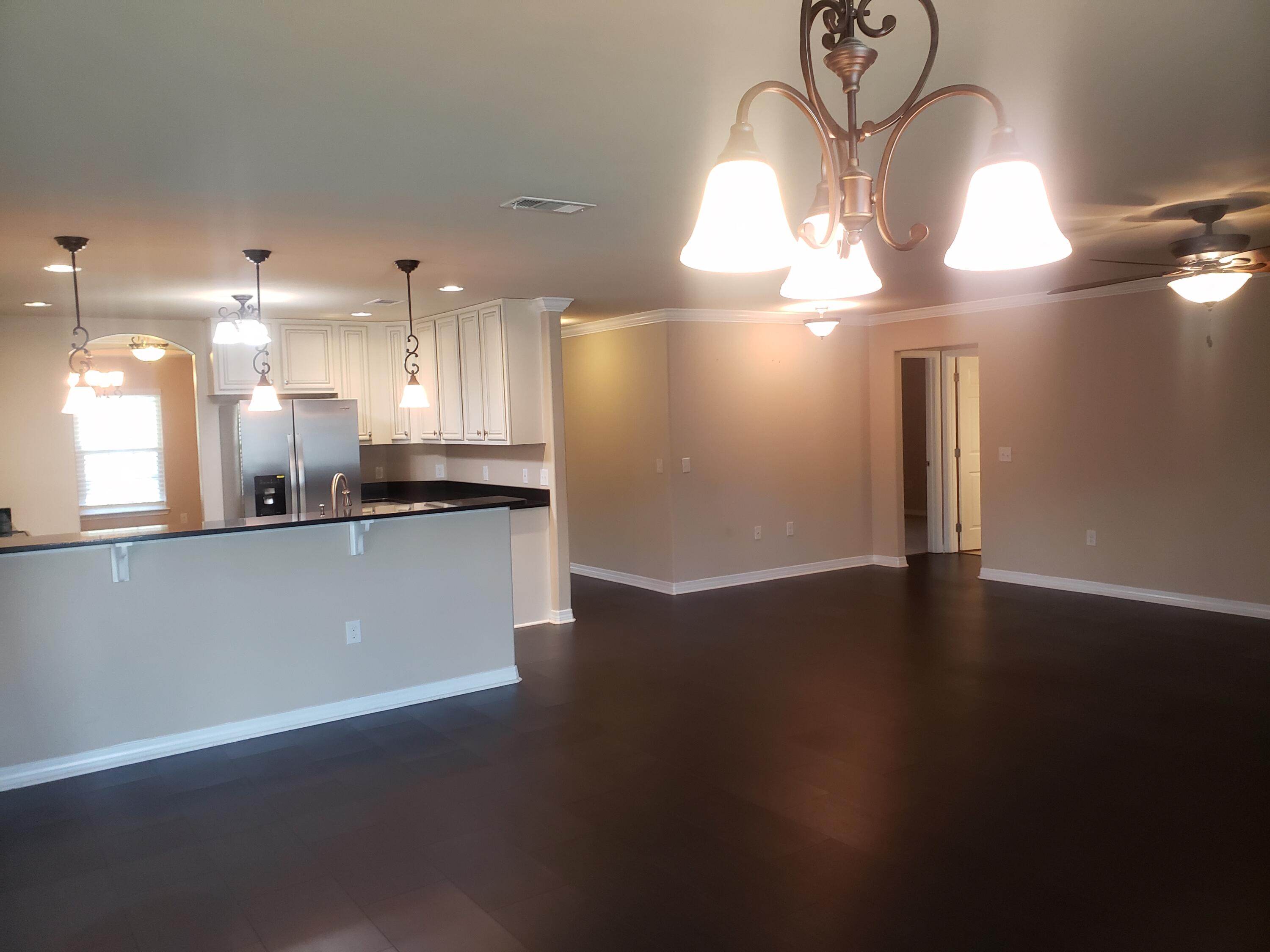 SOUND HAMMOCK - Residential Lease