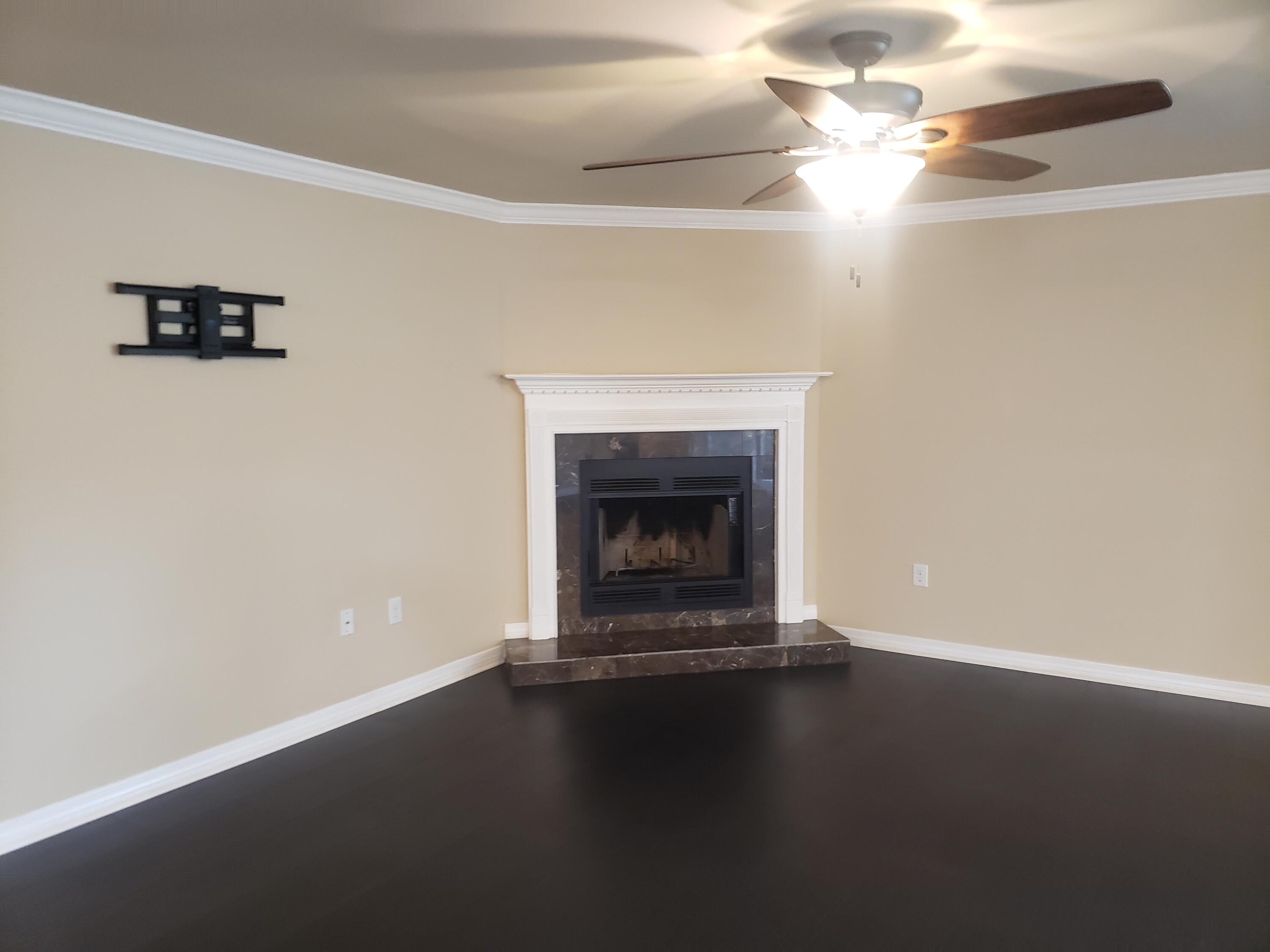 SOUND HAMMOCK - Residential Lease