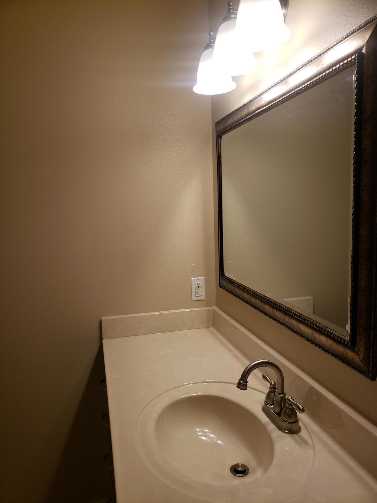 SOUND HAMMOCK - Residential Lease