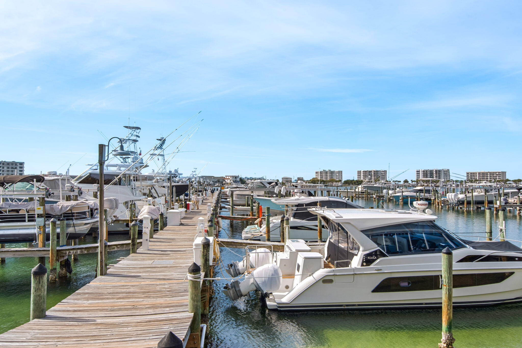 DESTIN YACHT CLUB - Residential