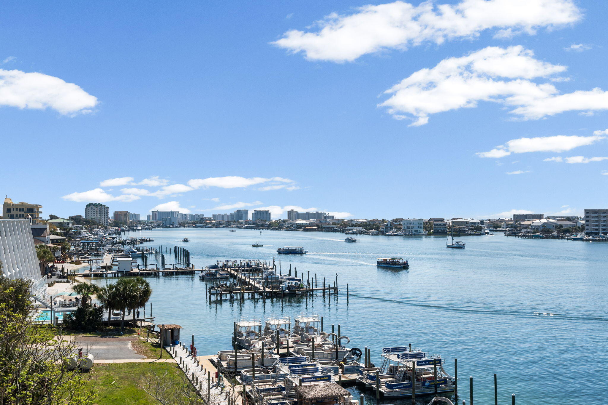 DESTIN YACHT CLUB - Residential