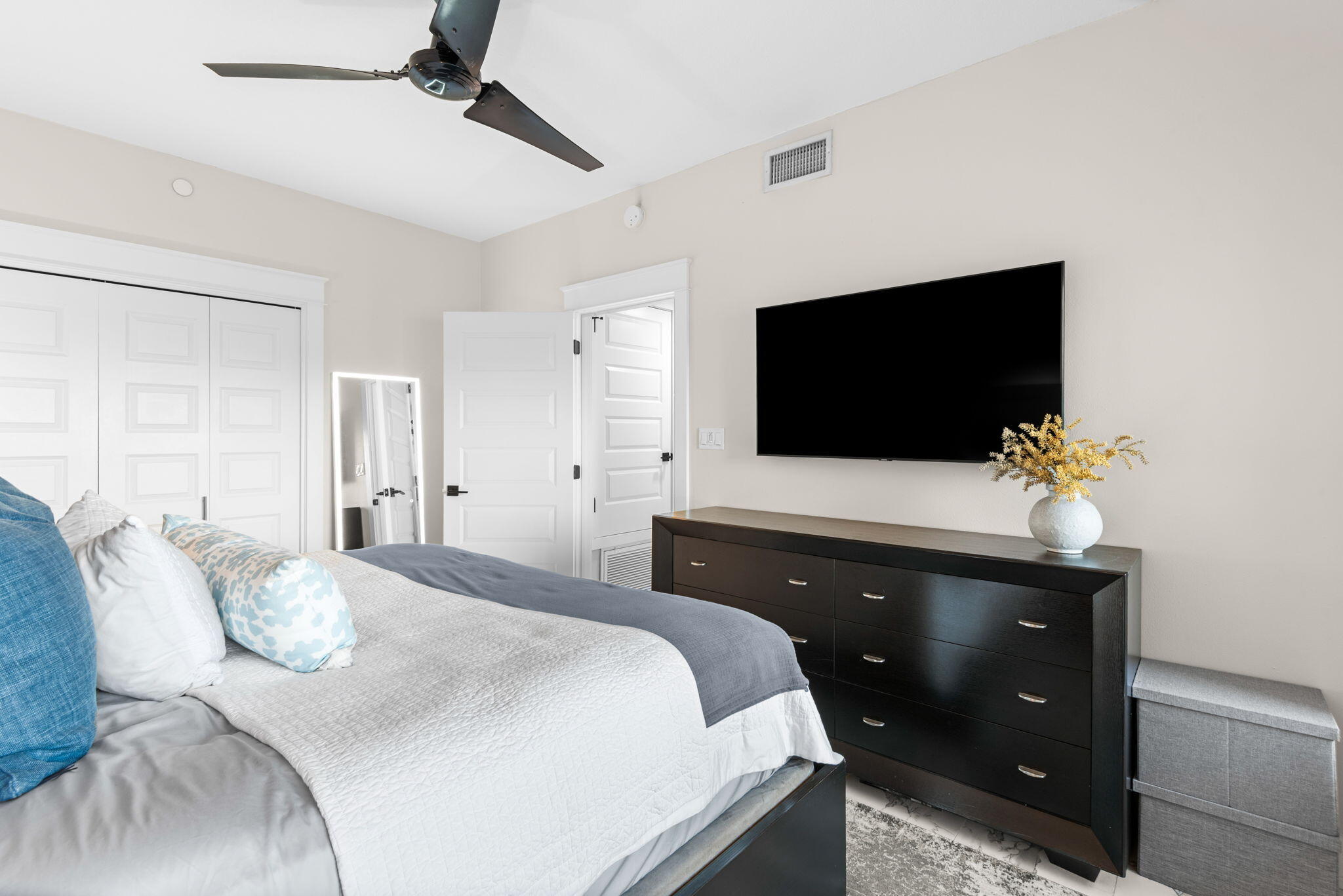 DESTIN YACHT CLUB - Residential