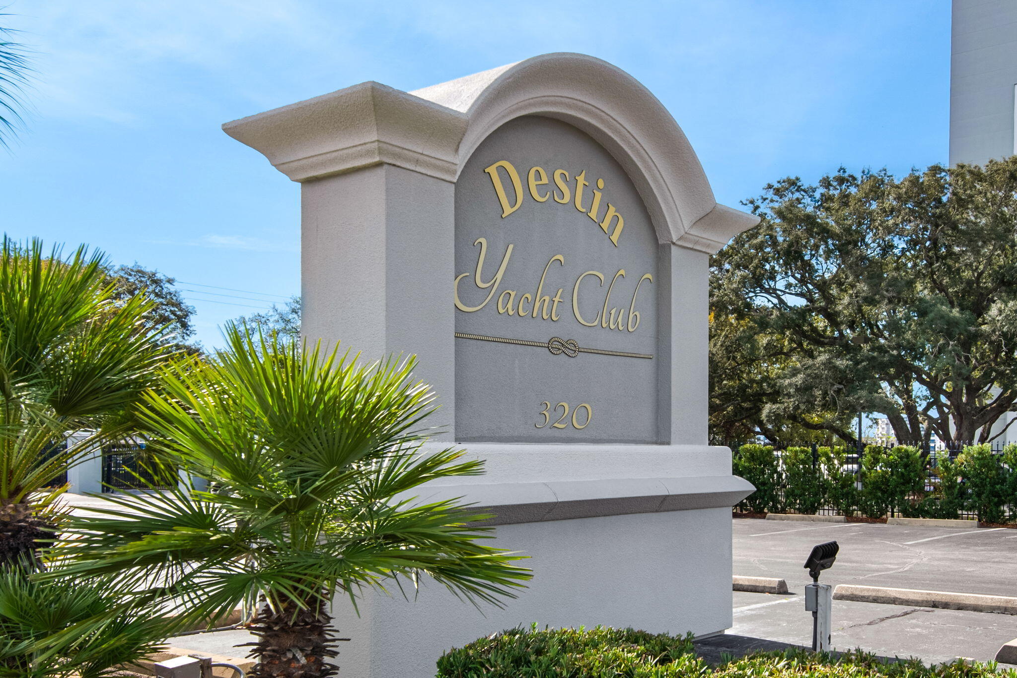 DESTIN YACHT CLUB - Residential