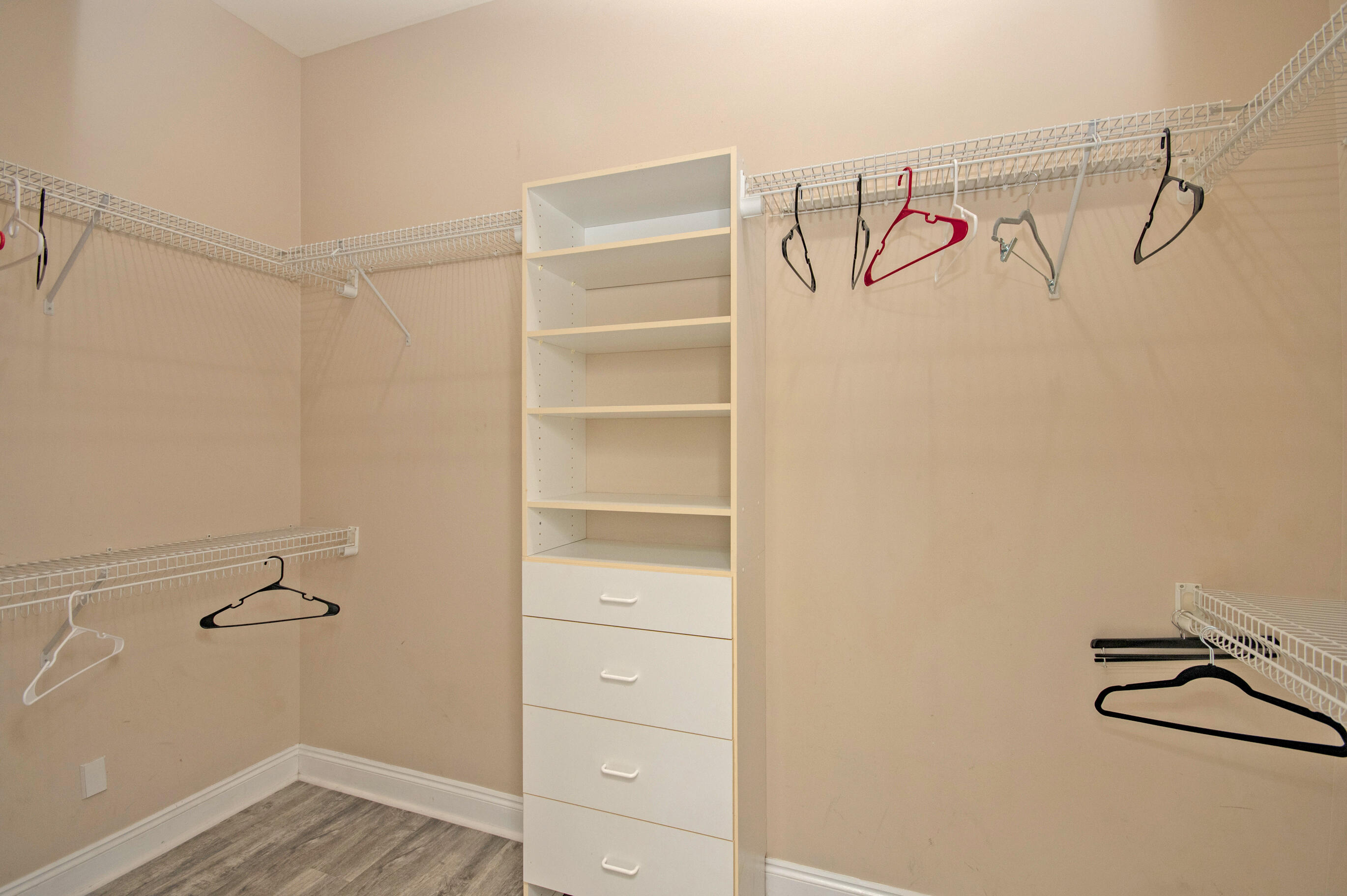 LA VALENCIA BEACH RESORT - Residential