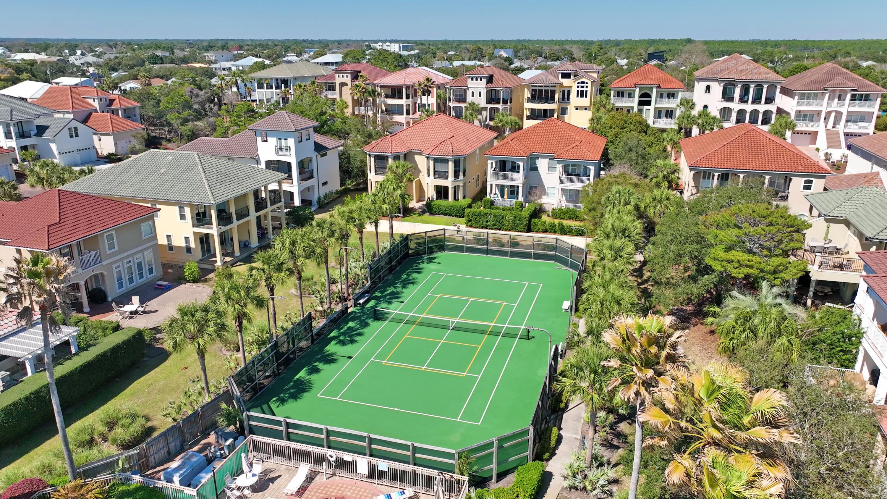 LA VALENCIA BEACH RESORT - Residential