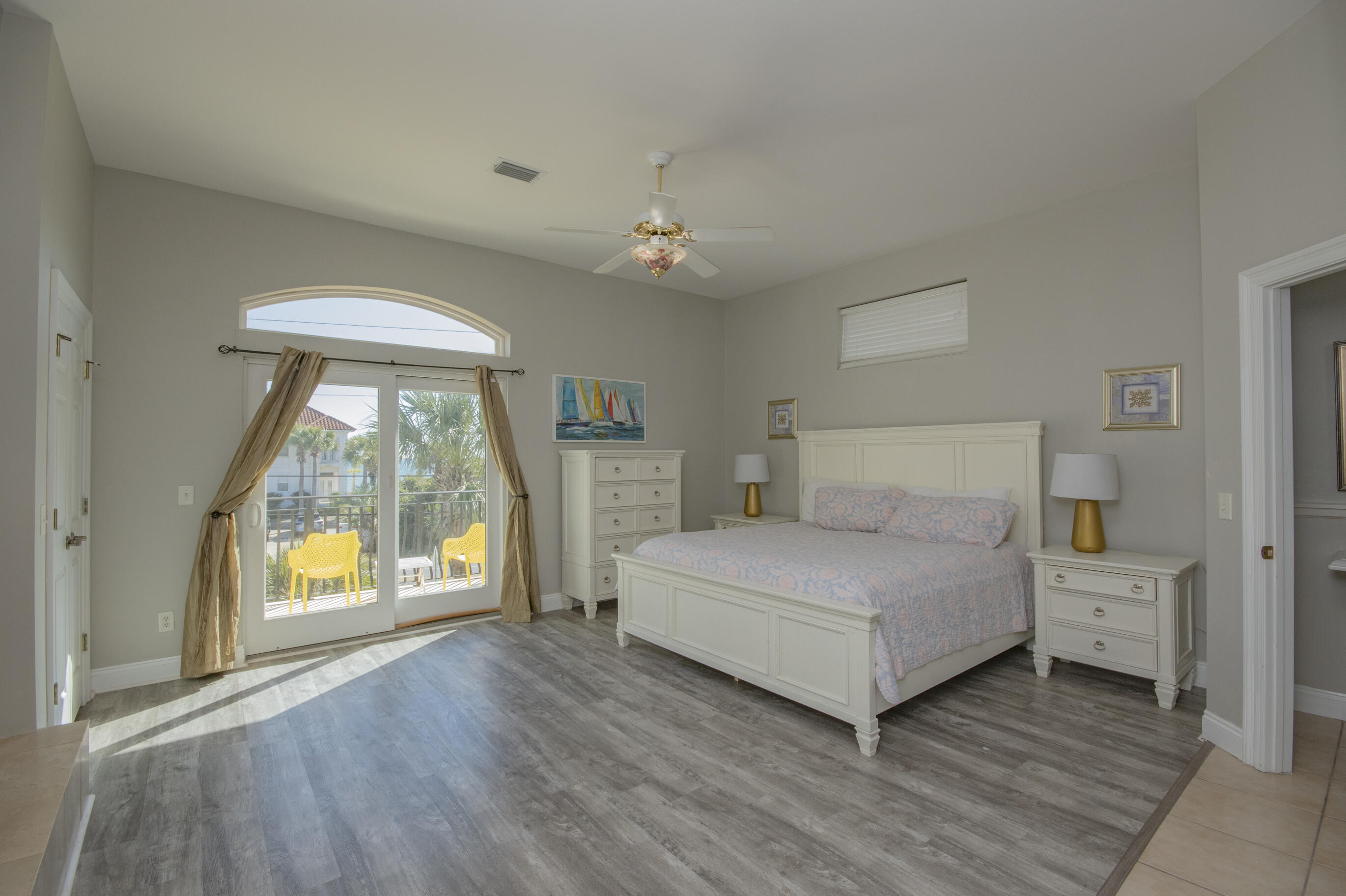 LA VALENCIA BEACH RESORT - Residential