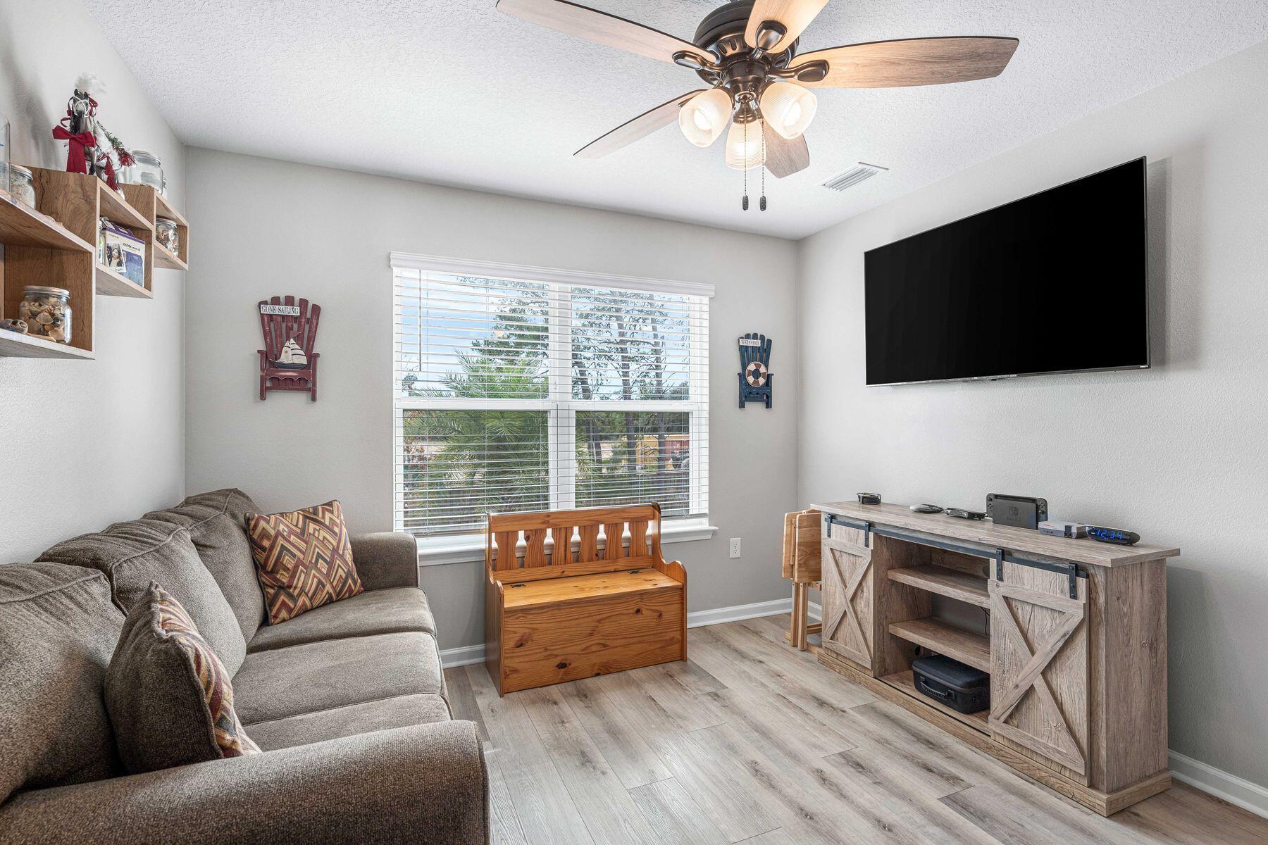 HAMMOCK BAY - MILL COTTAGES - Residential