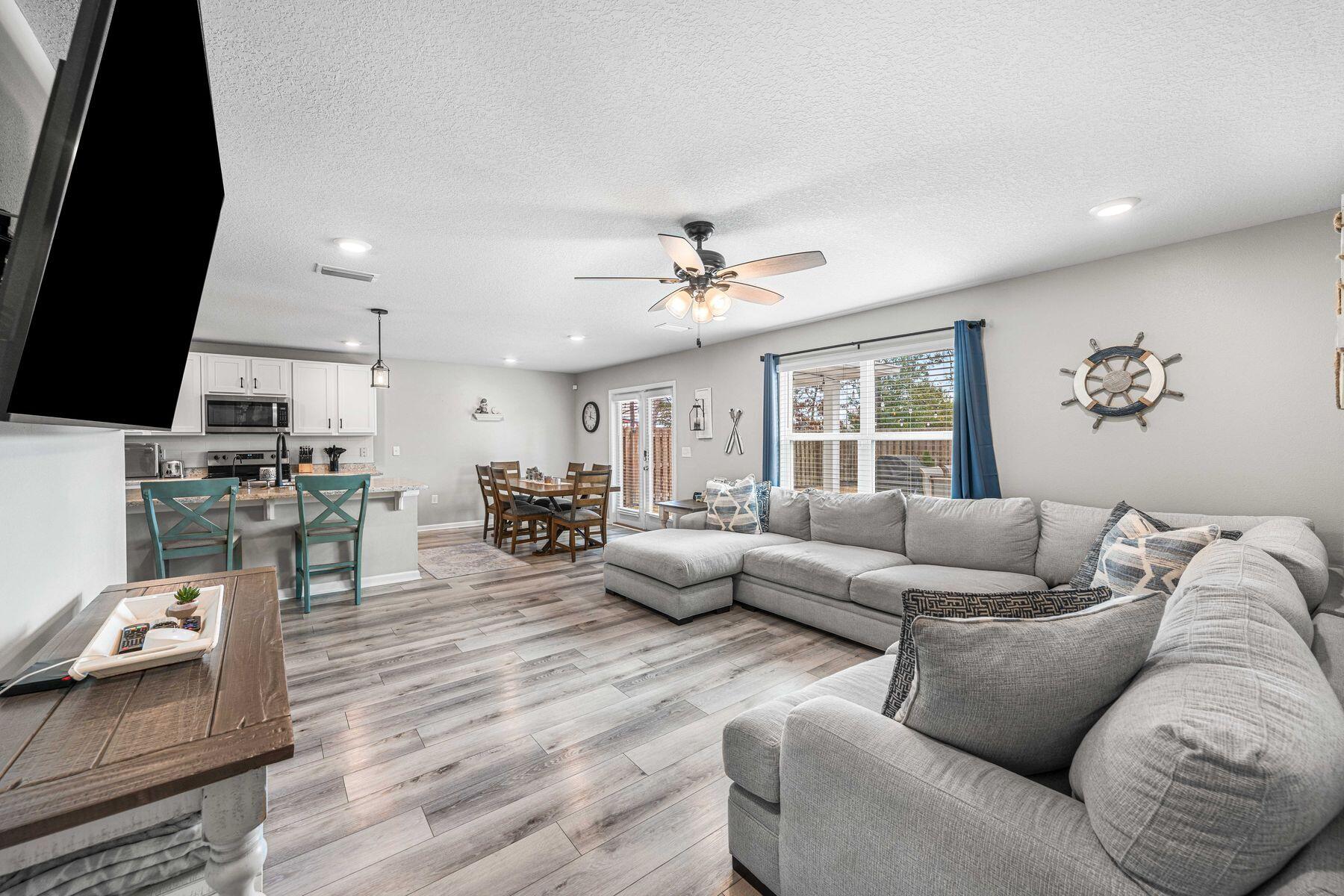 HAMMOCK BAY - MILL COTTAGES - Residential