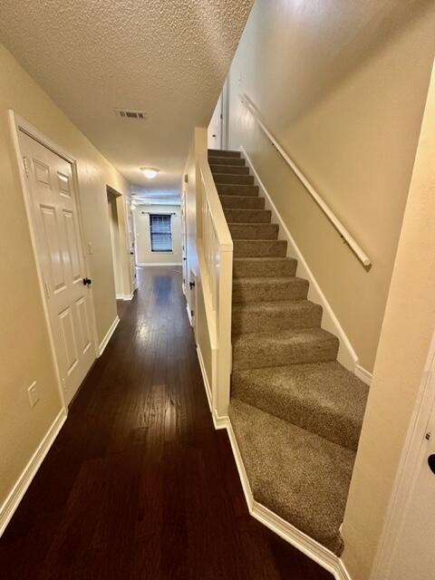 NEW WALTON VILLAGE - Residential Lease