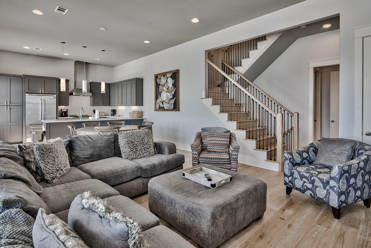 WARREN HEIGHTS - Residential