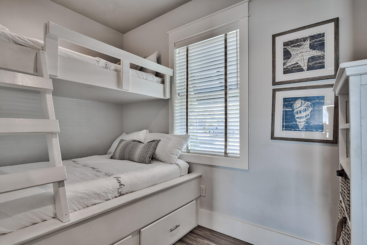 WARREN HEIGHTS - Residential