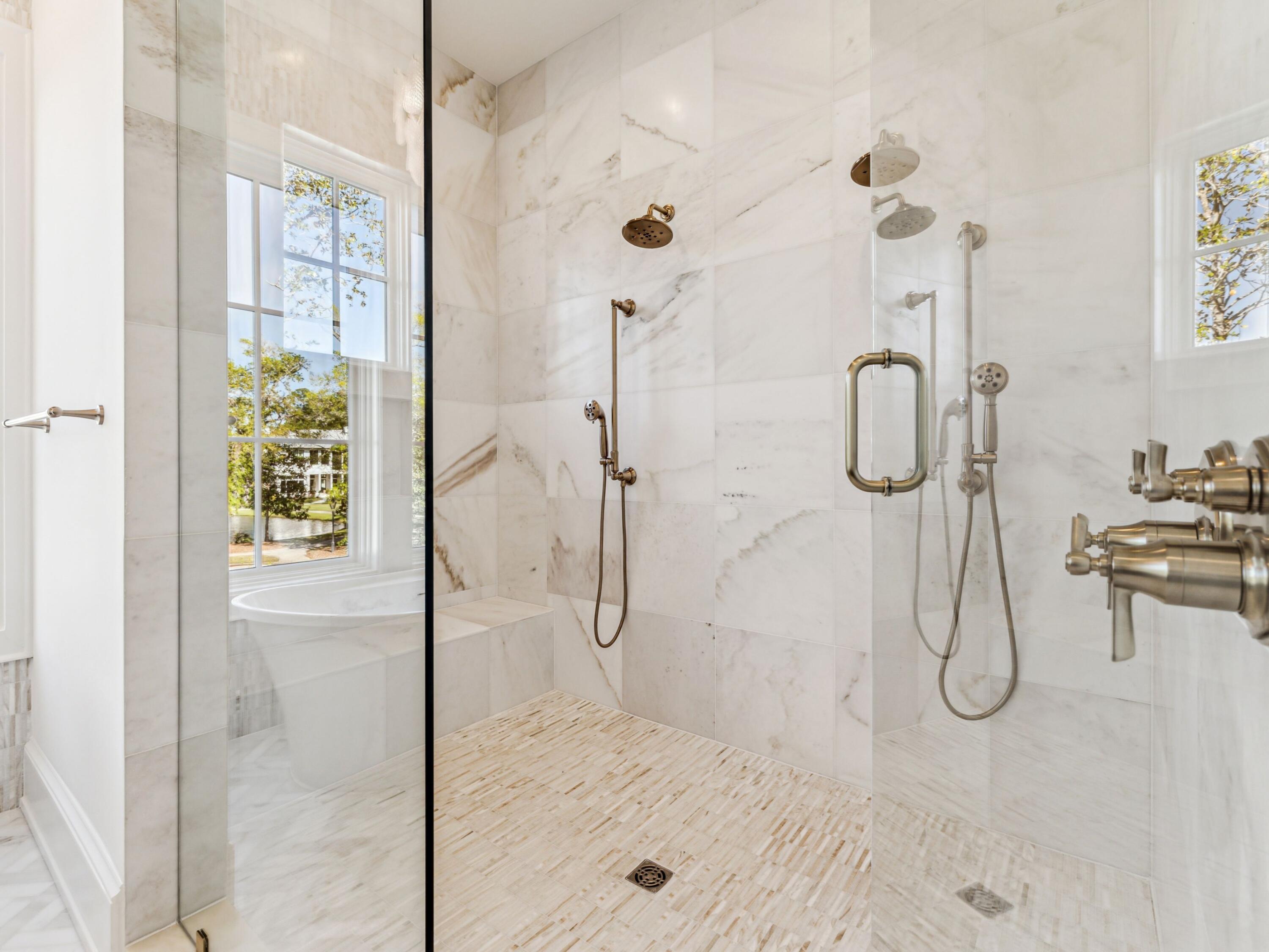 CHURCHILL OAKS - Residential