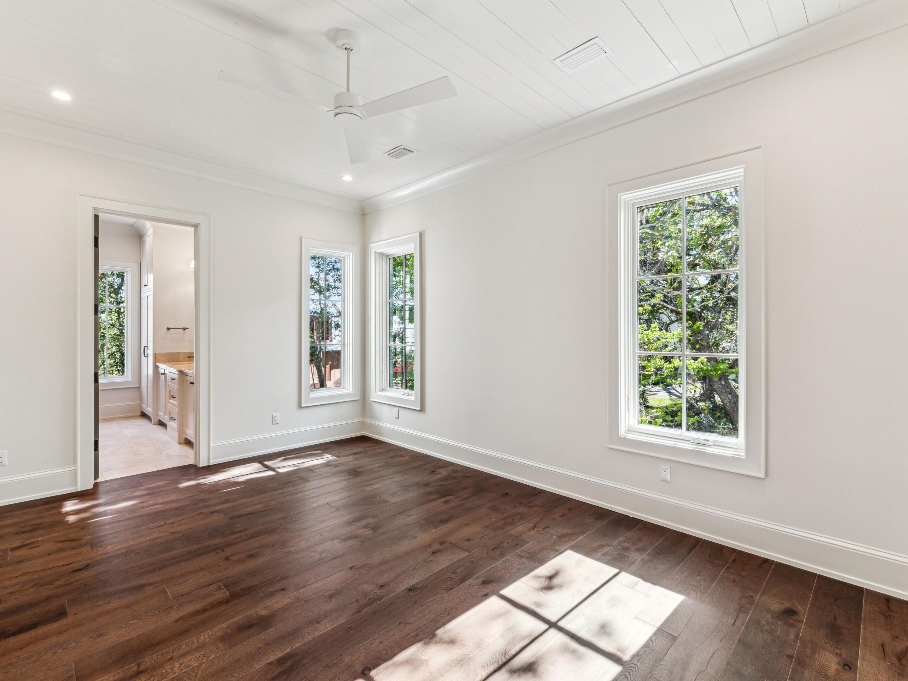 CHURCHILL OAKS - Residential