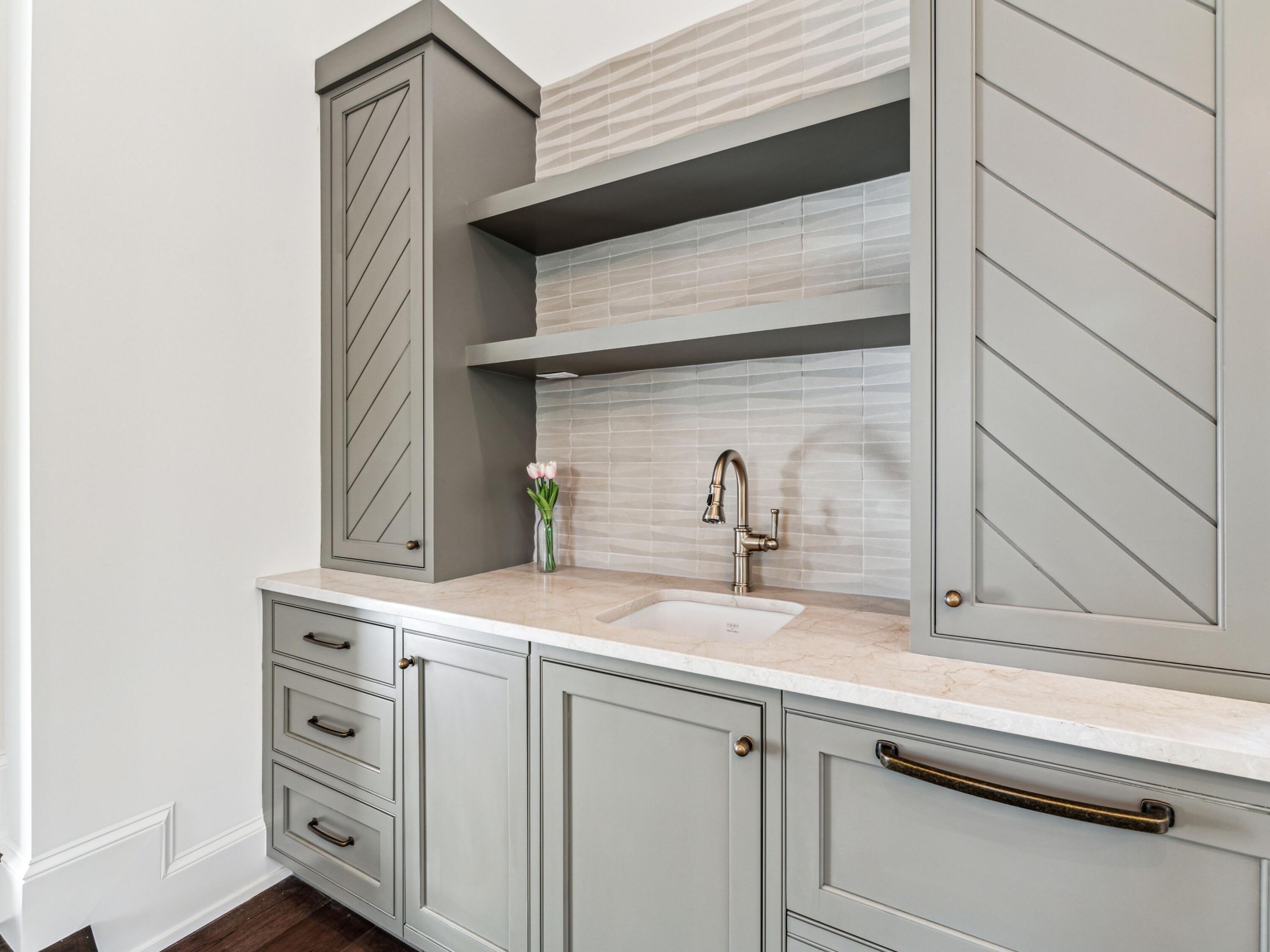 CHURCHILL OAKS - Residential