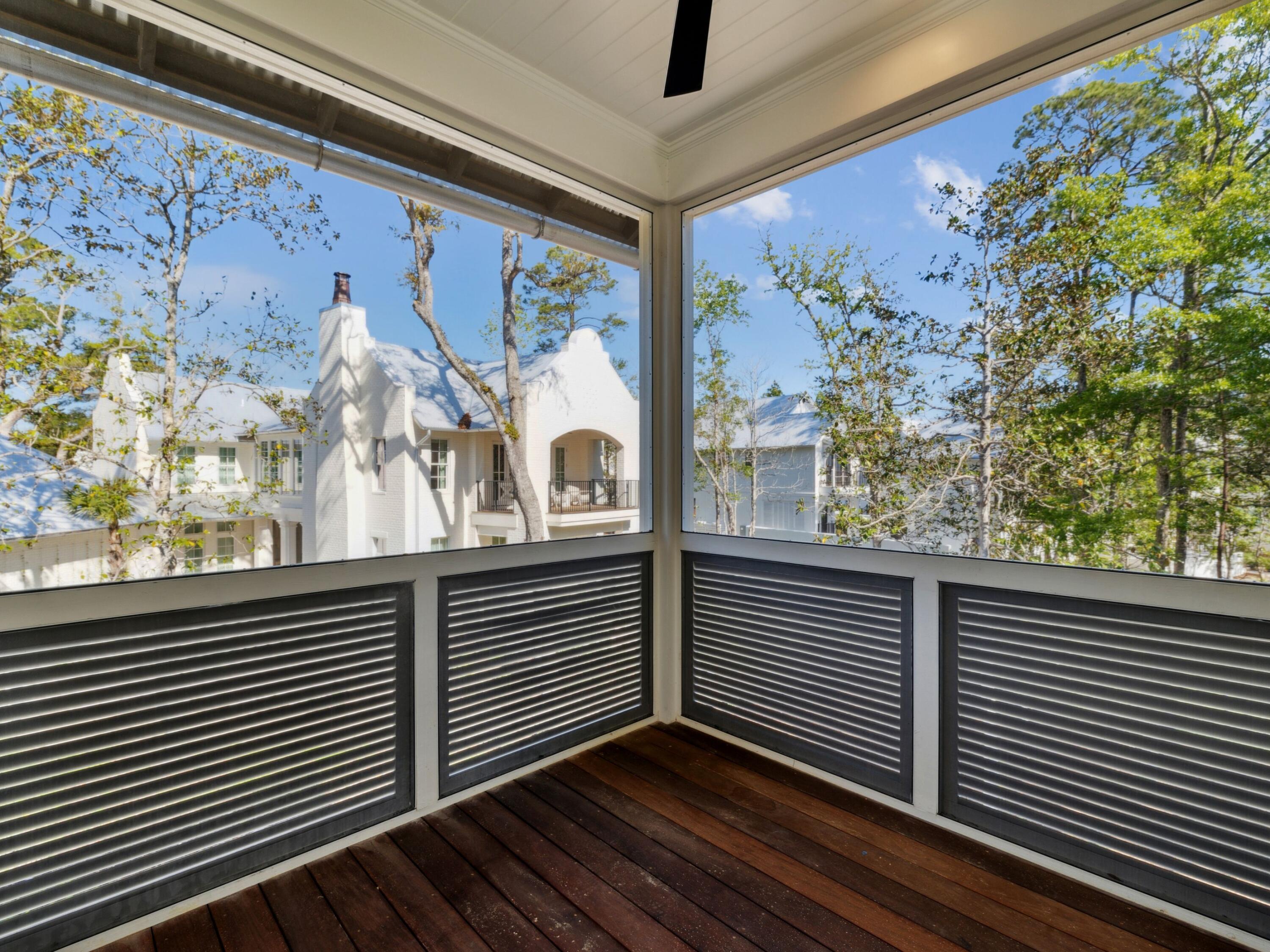 CHURCHILL OAKS - Residential