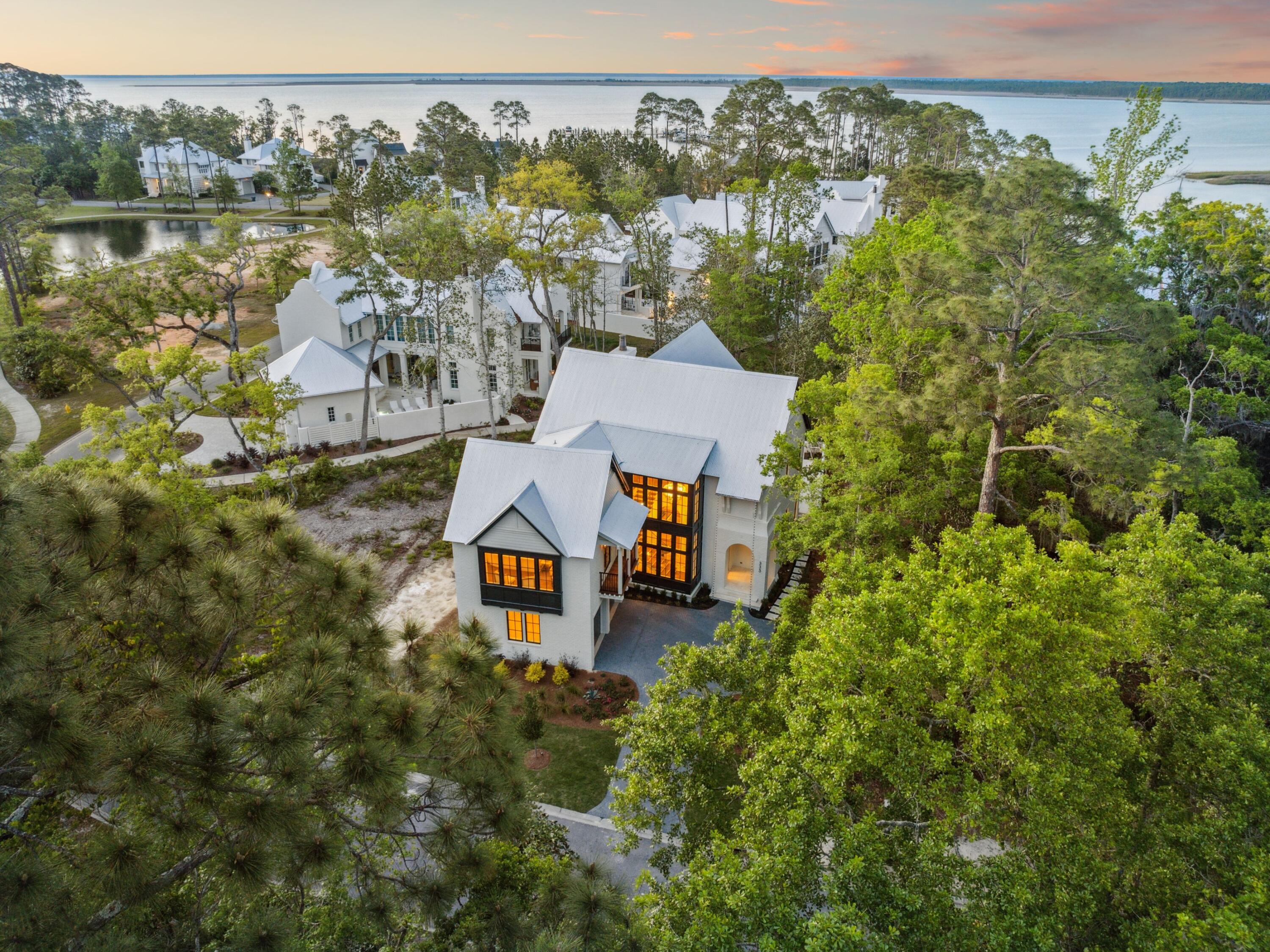 CHURCHILL OAKS - Residential