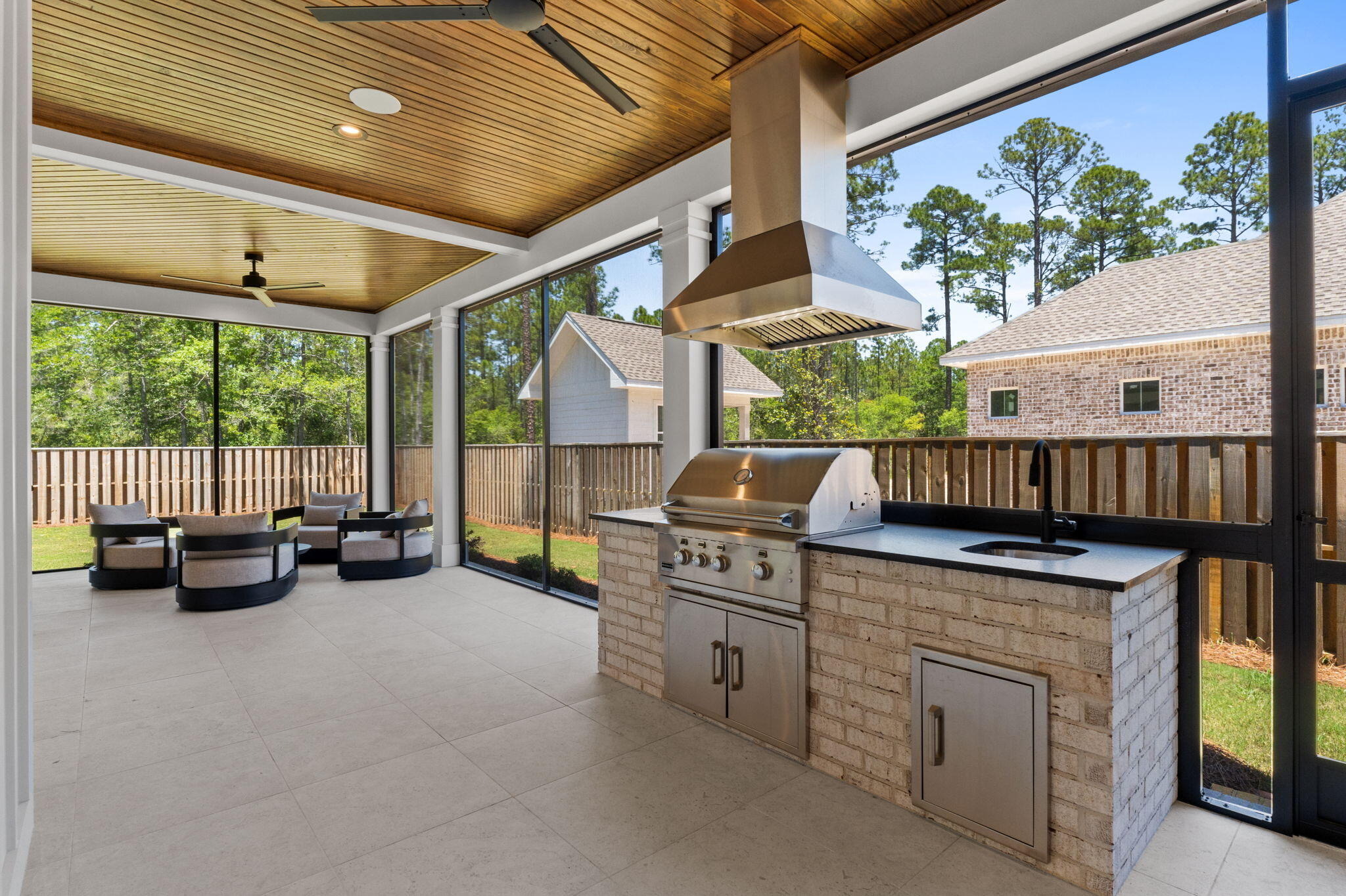 HAMMOCK BAY - Residential