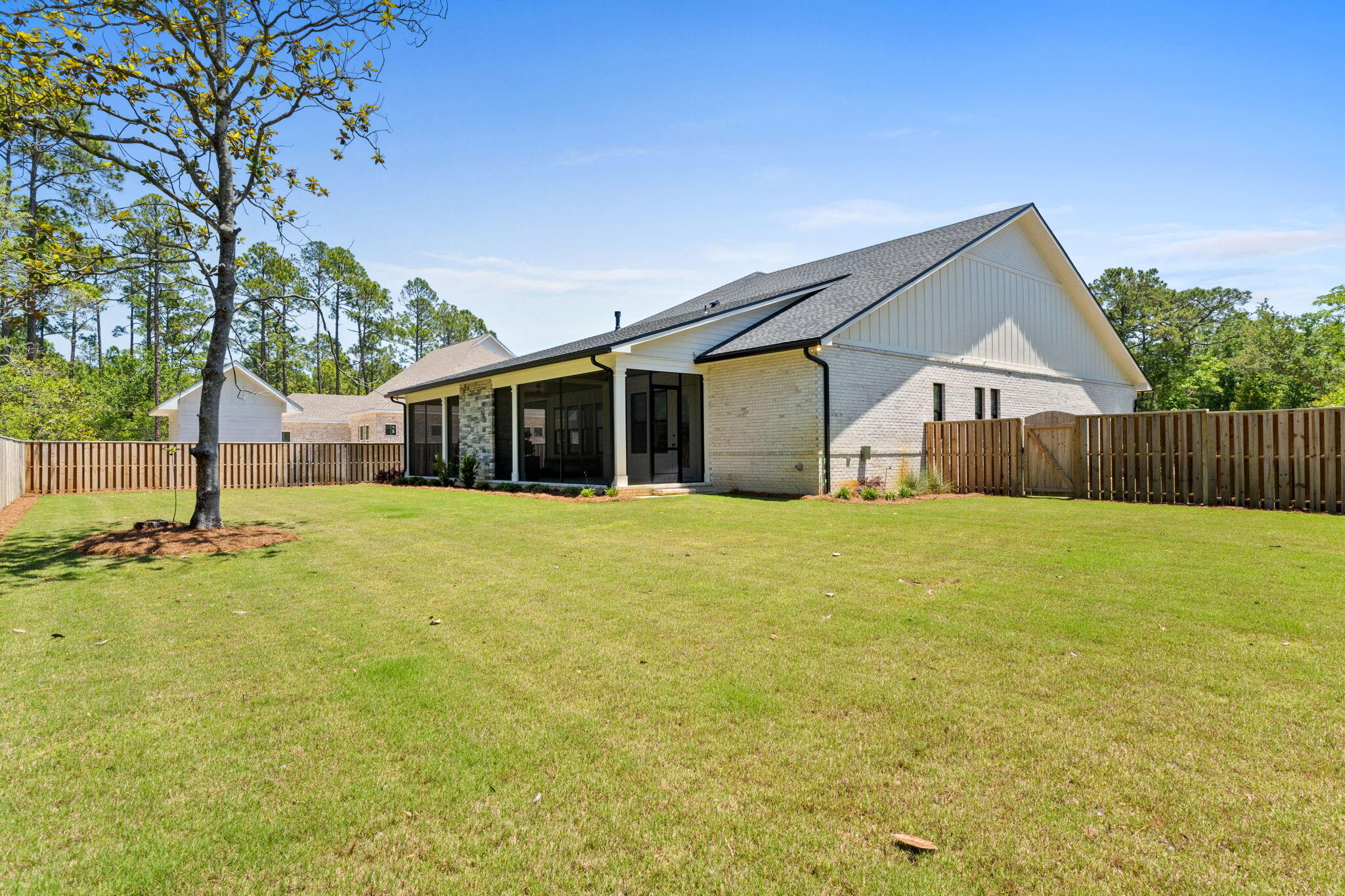 HAMMOCK BAY - Residential