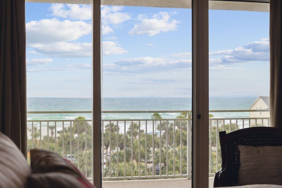 STERLING SHORES - Residential