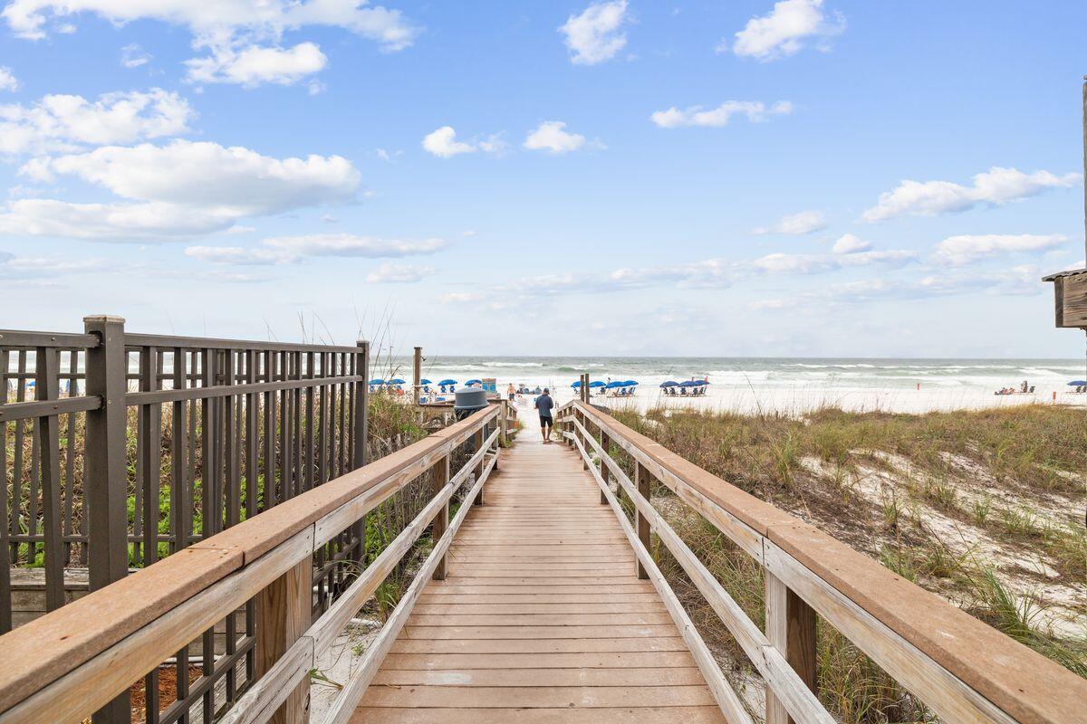 STERLING SHORES - Residential