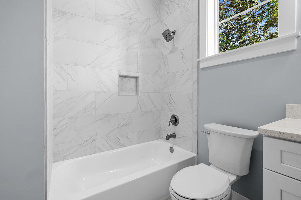 TOWN OF SANTA ROSA - Residential