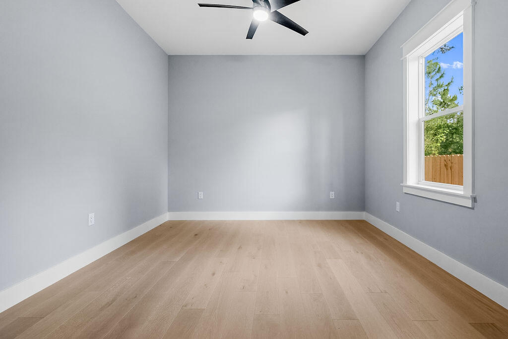 TOWN OF SANTA ROSA - Residential