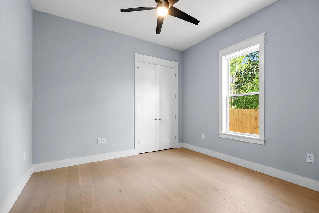 TOWN OF SANTA ROSA - Residential