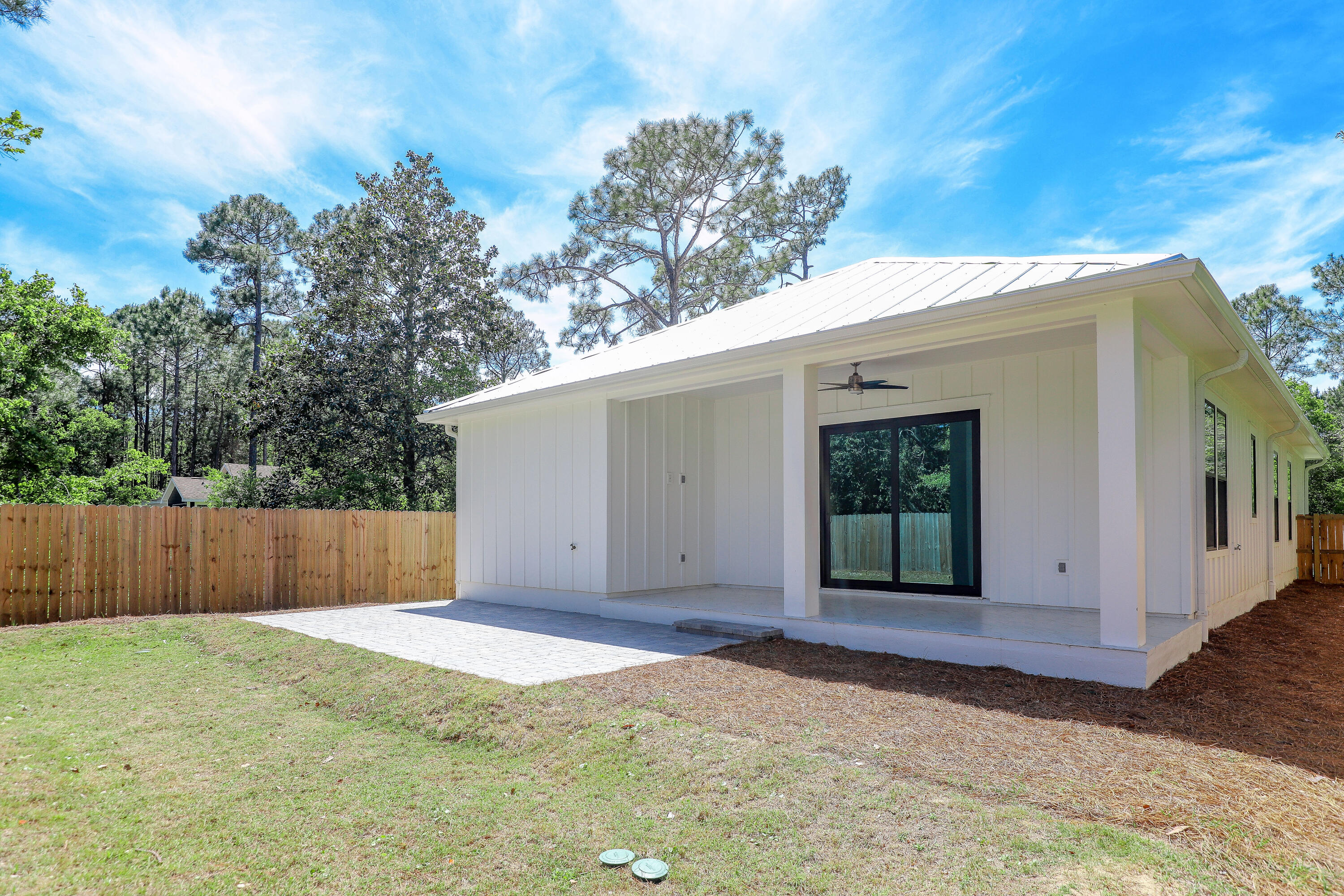 TOWN OF SANTA ROSA - Residential