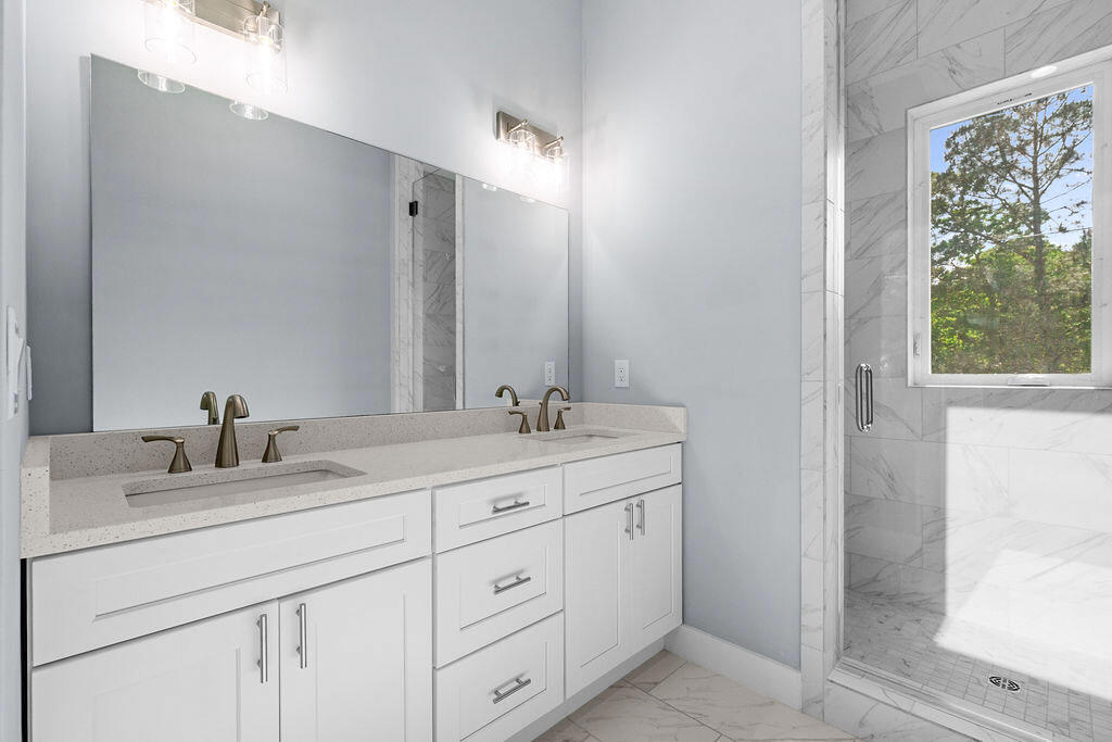 TOWN OF SANTA ROSA - Residential