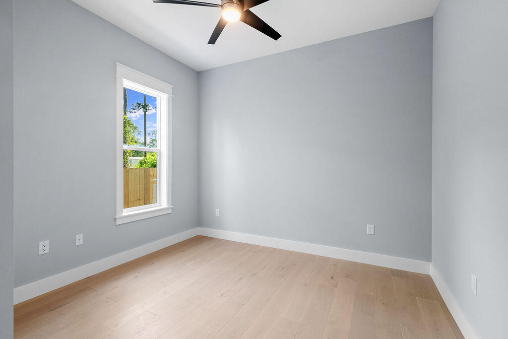 TOWN OF SANTA ROSA - Residential