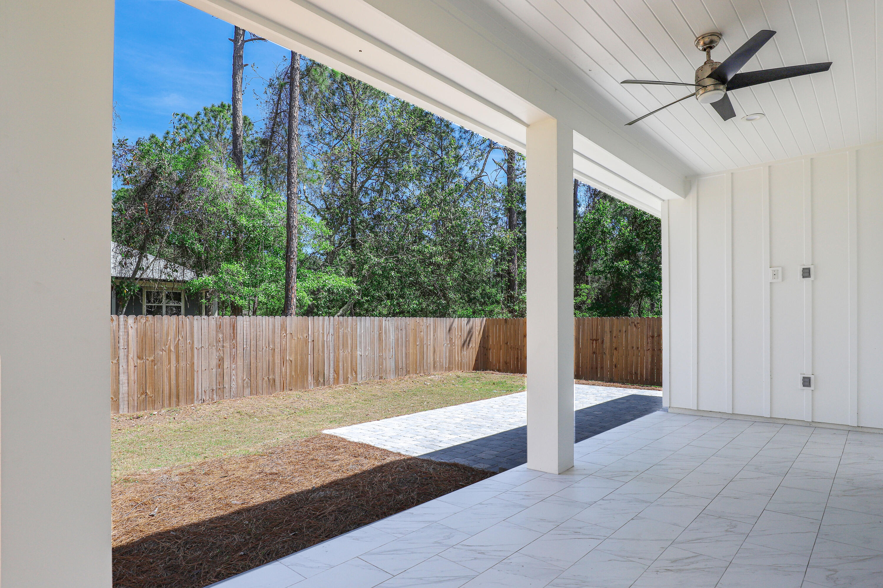 TOWN OF SANTA ROSA - Residential