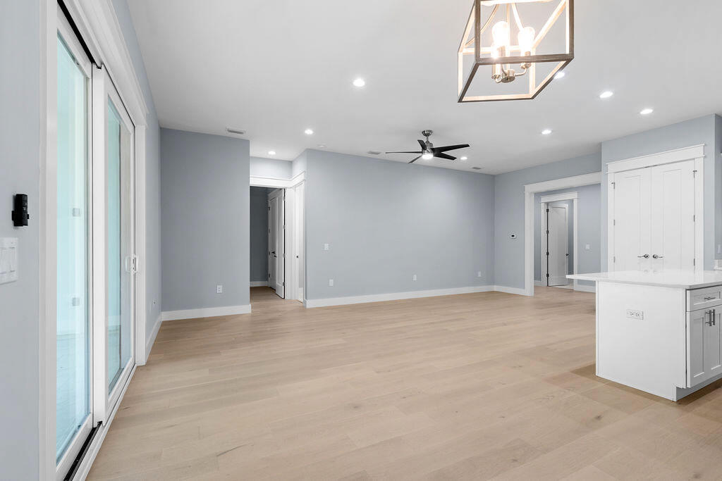 TOWN OF SANTA ROSA - Residential