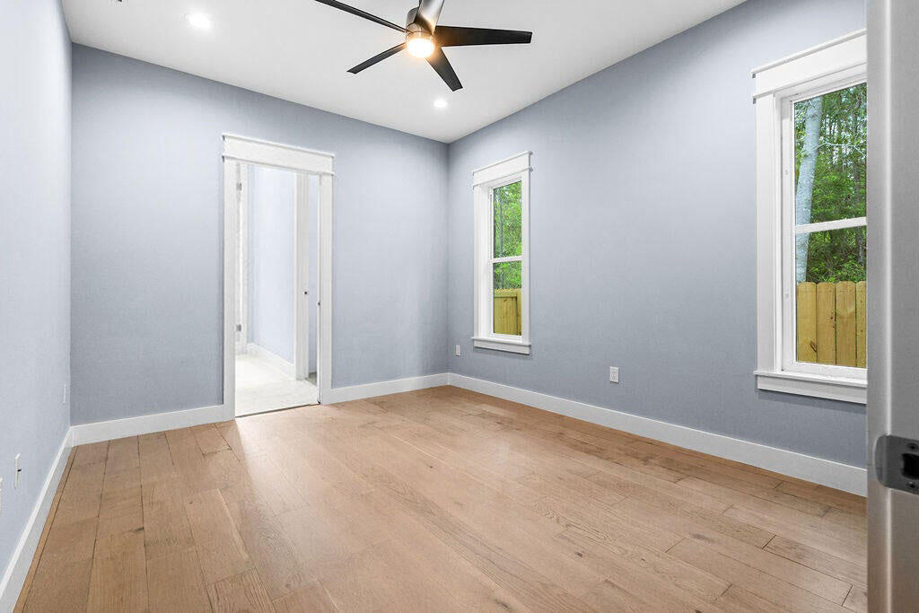 TOWN OF SANTA ROSA - Residential