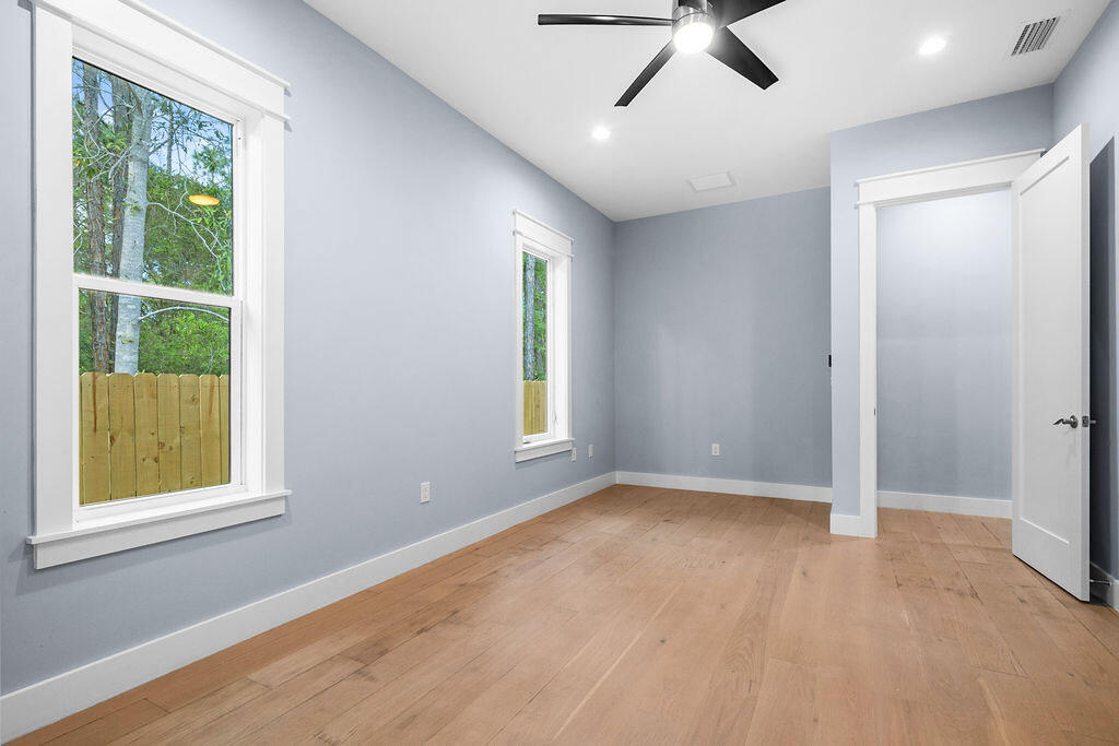 TOWN OF SANTA ROSA - Residential