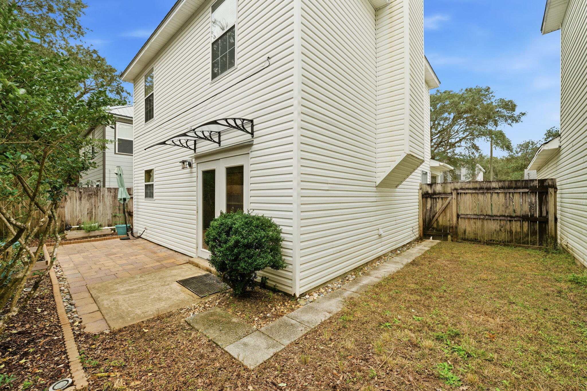 MONAHAN MANOR - Residential