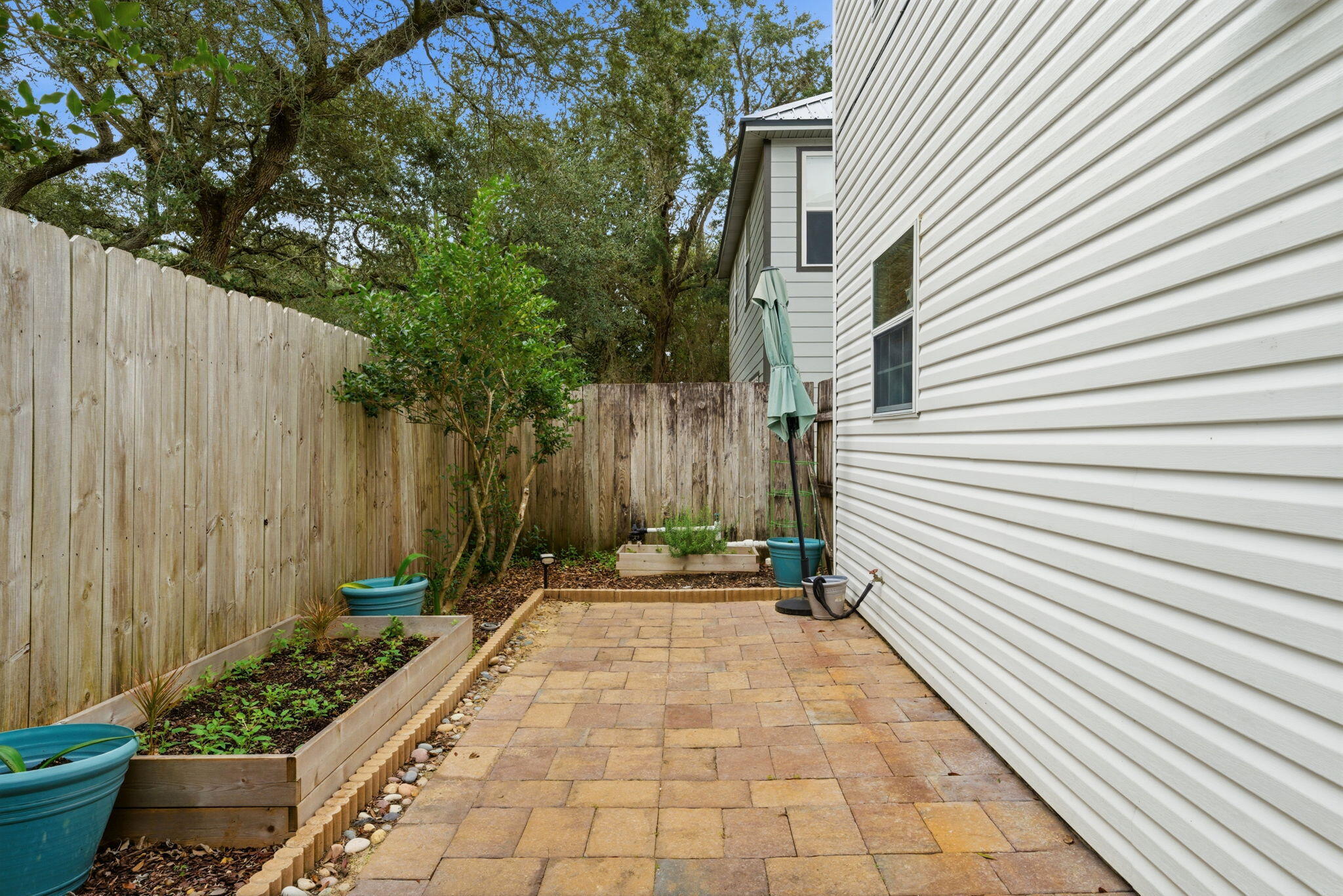 MONAHAN MANOR - Residential