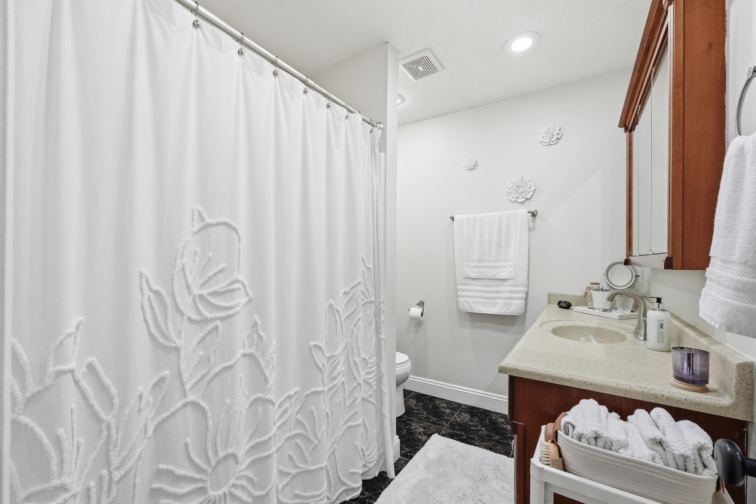 LAKE LORRAINE ESTATES 3 - Residential