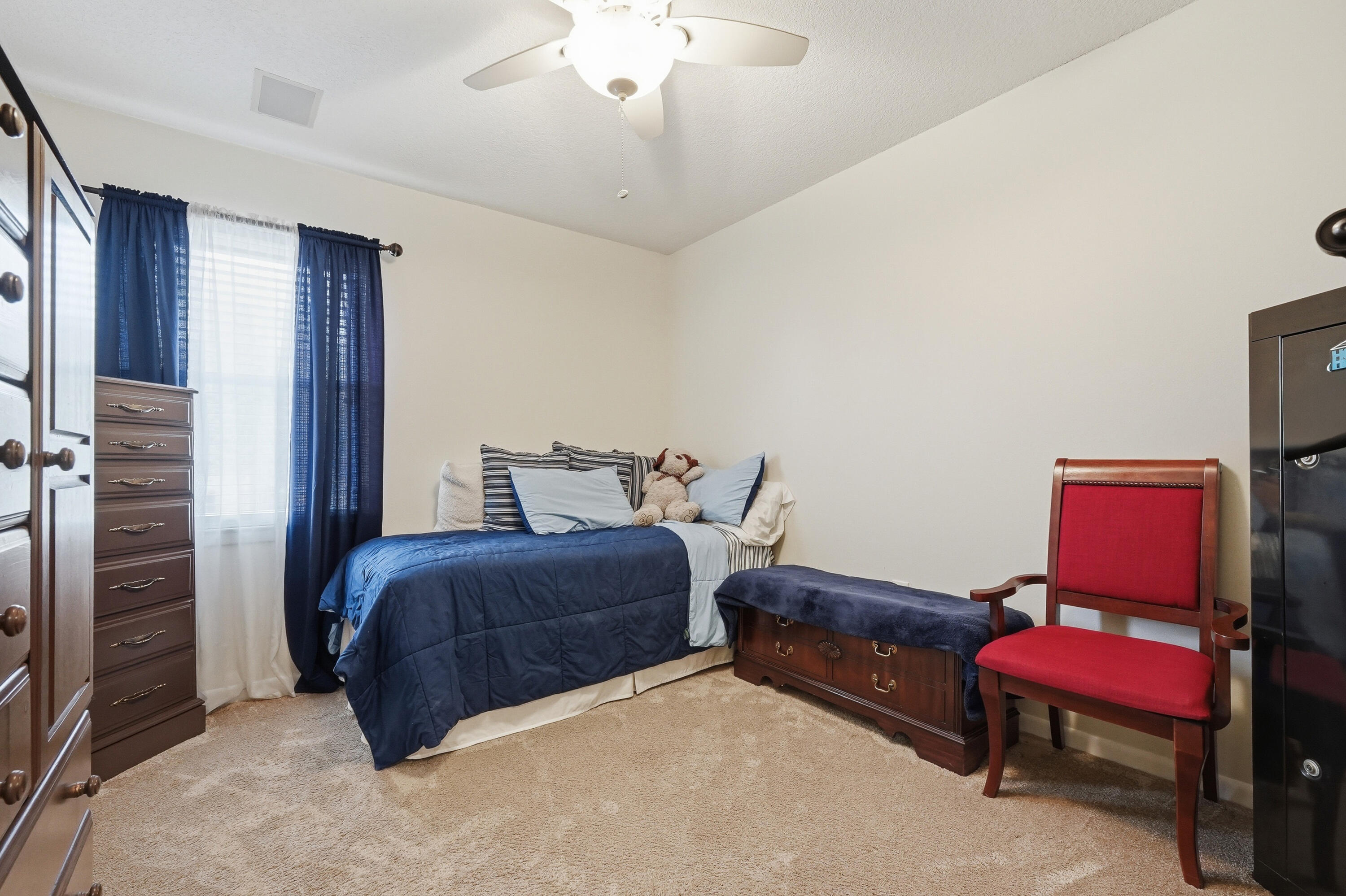 LAKE LORRAINE ESTATES 3 - Residential