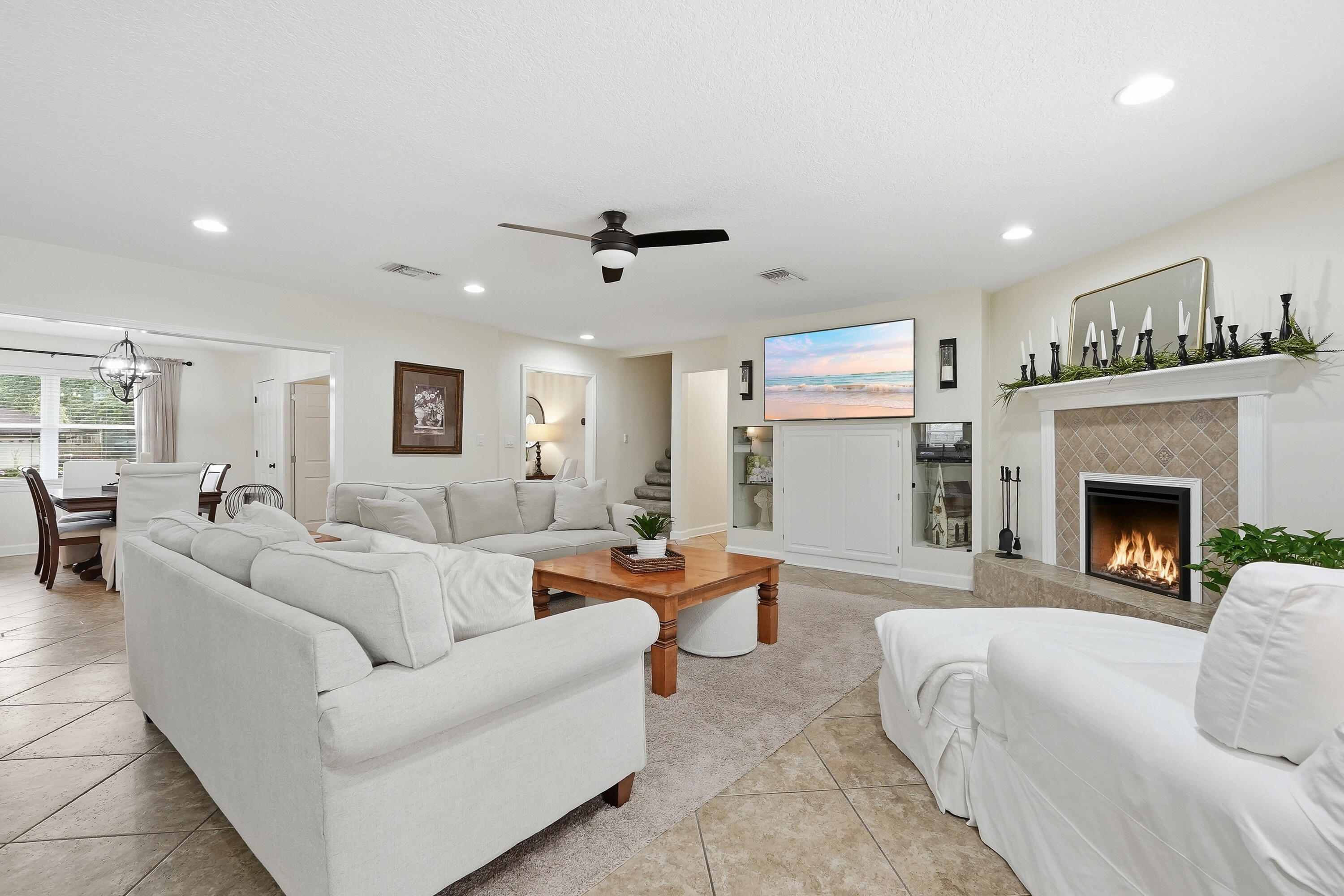 LAKE LORRAINE ESTATES 3 - Residential