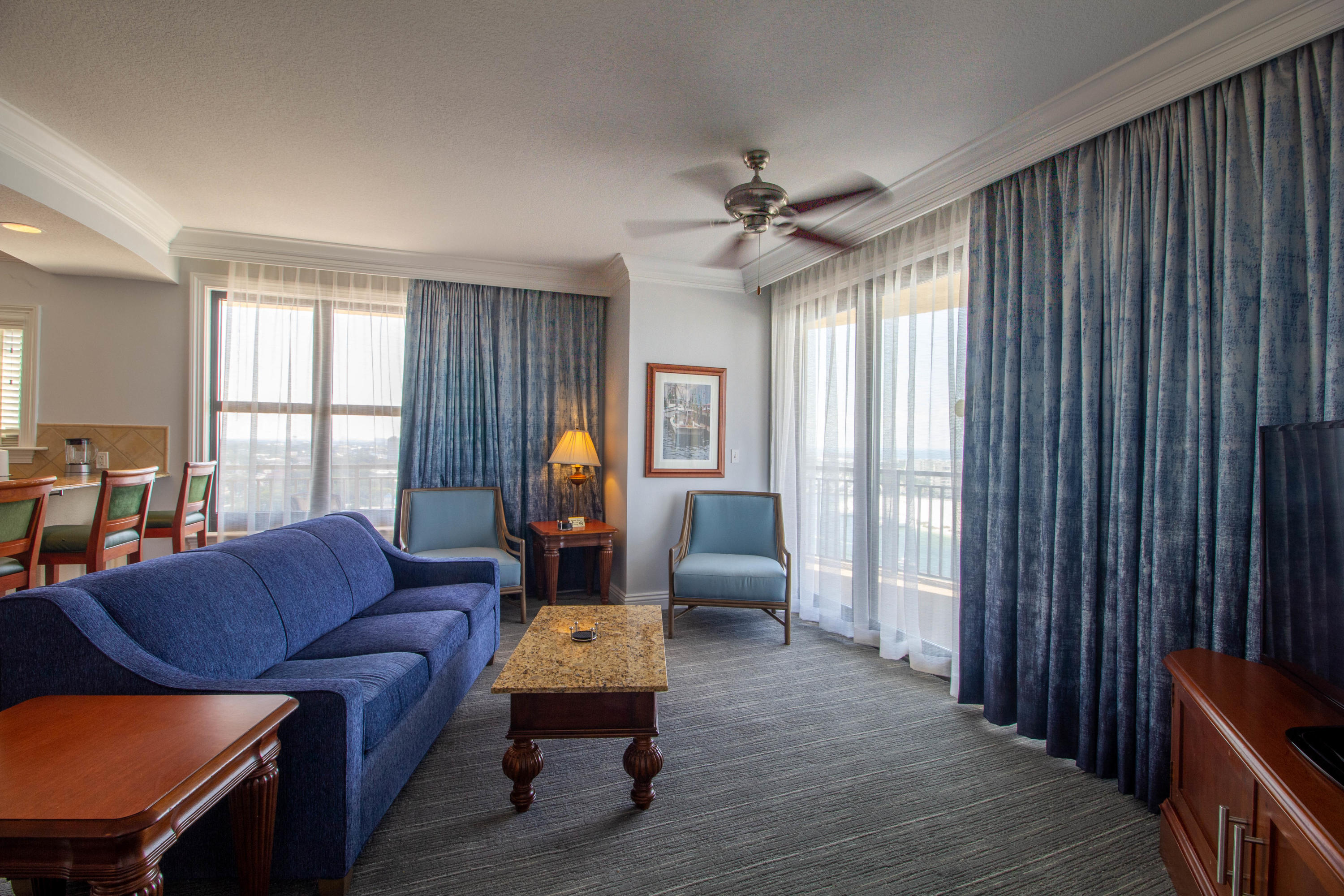 EMERALD GRANDE - Residential