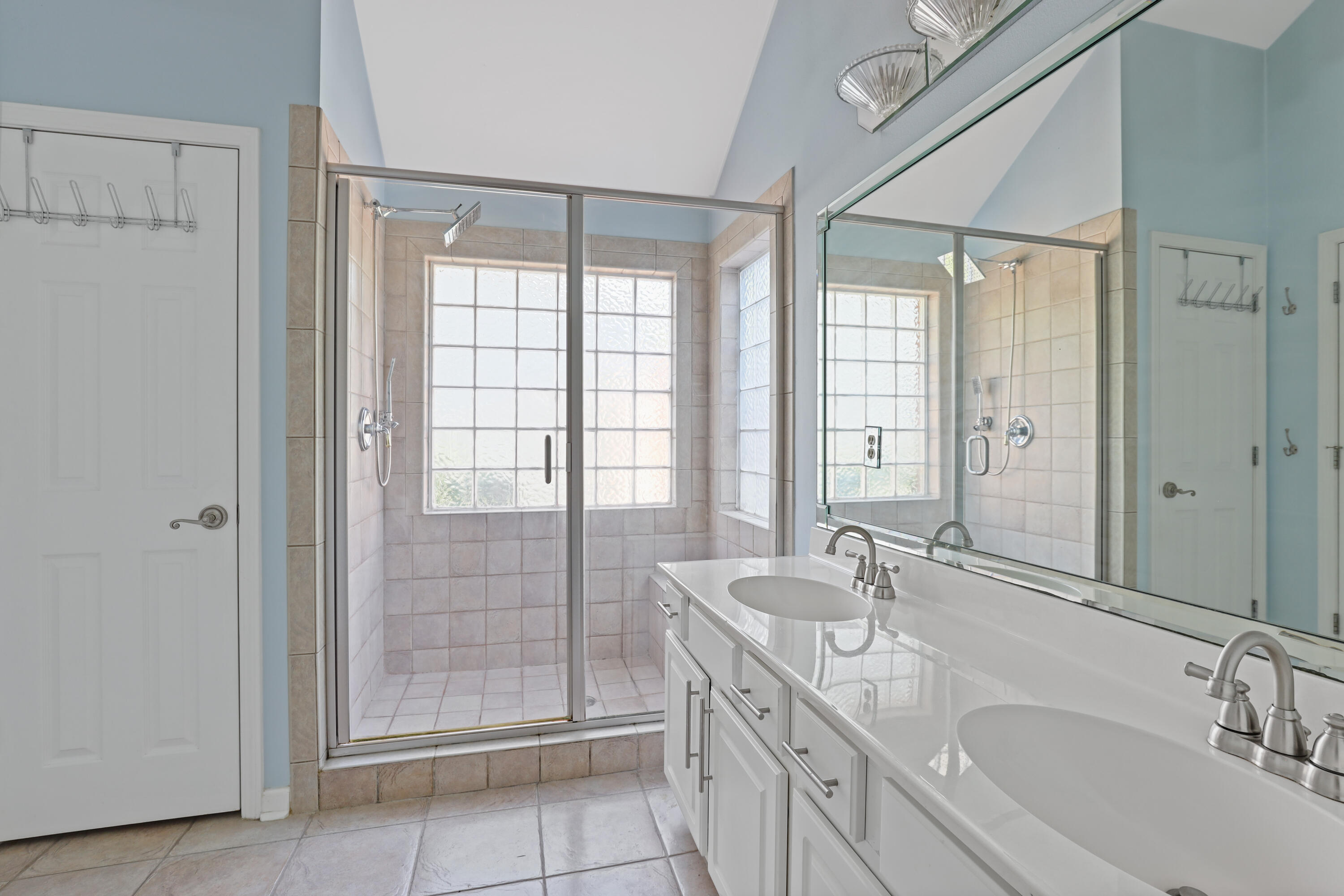 OLDE FLORIDA LAKES PH II - Residential Lease