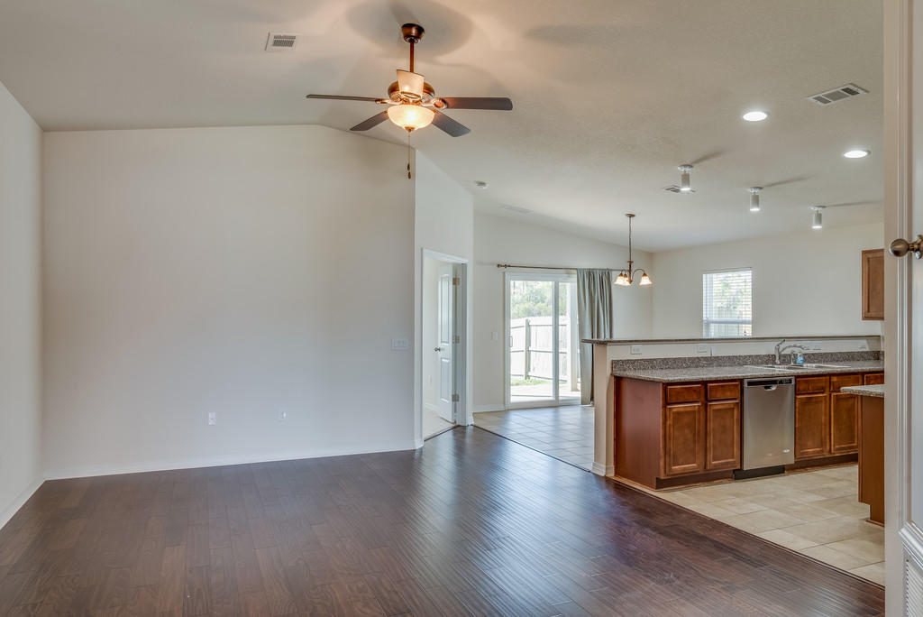 DUNCAN RIDGE - Residential