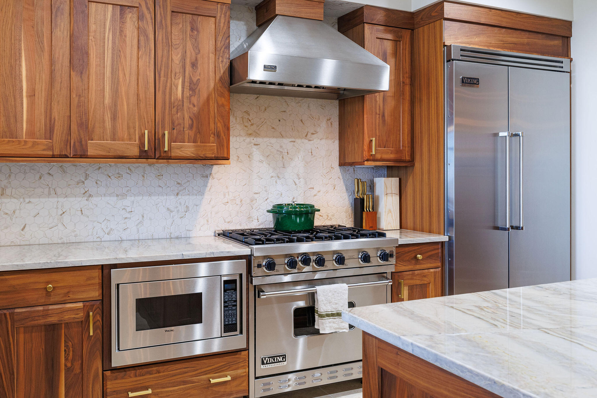 ONE WATER PLACE at Kelly Plantation - Residential