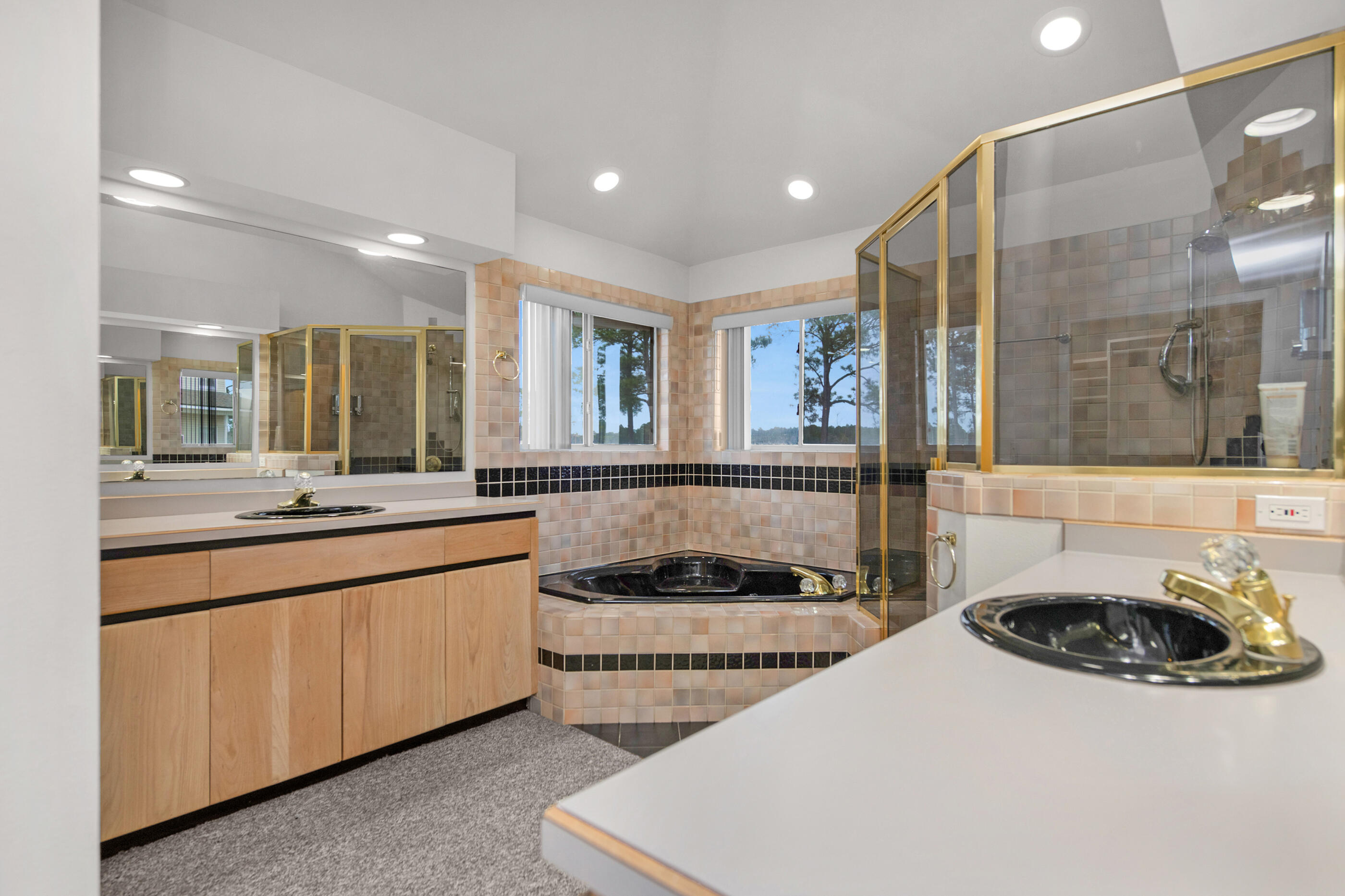 BAYSIDE - Residential